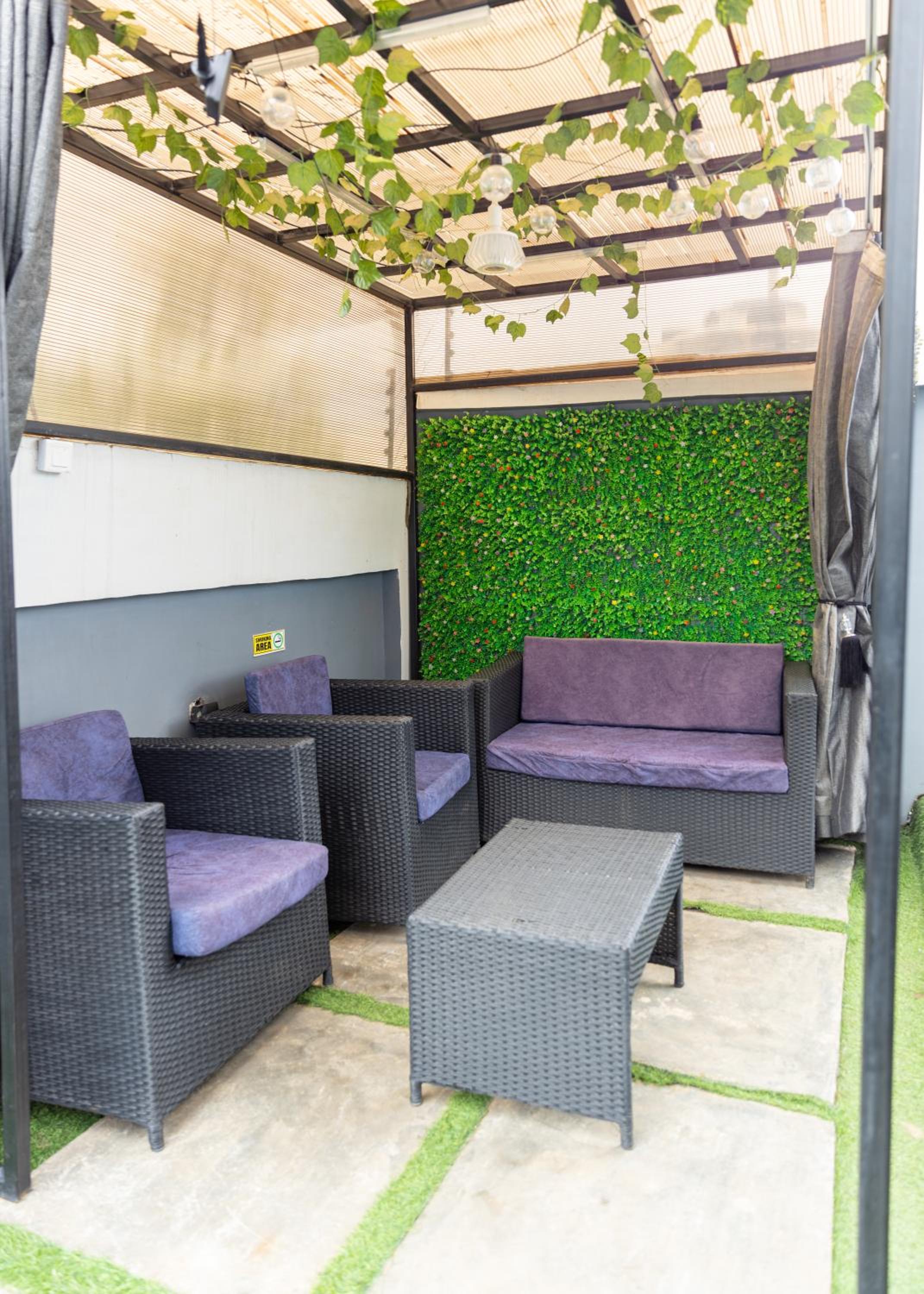 lounge