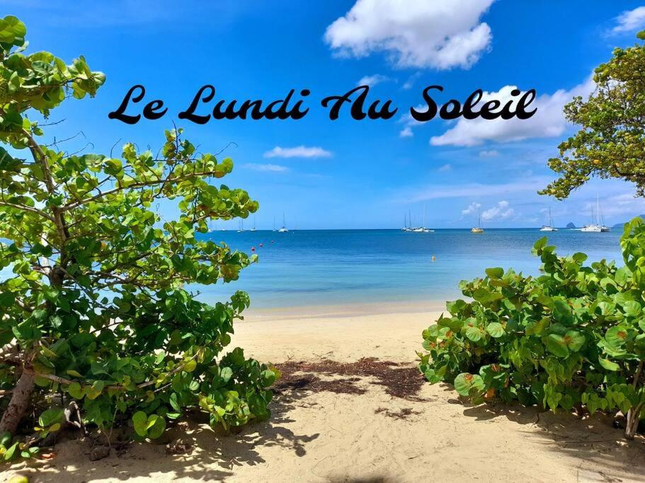 Grand studio duplex - plage à pied view 2