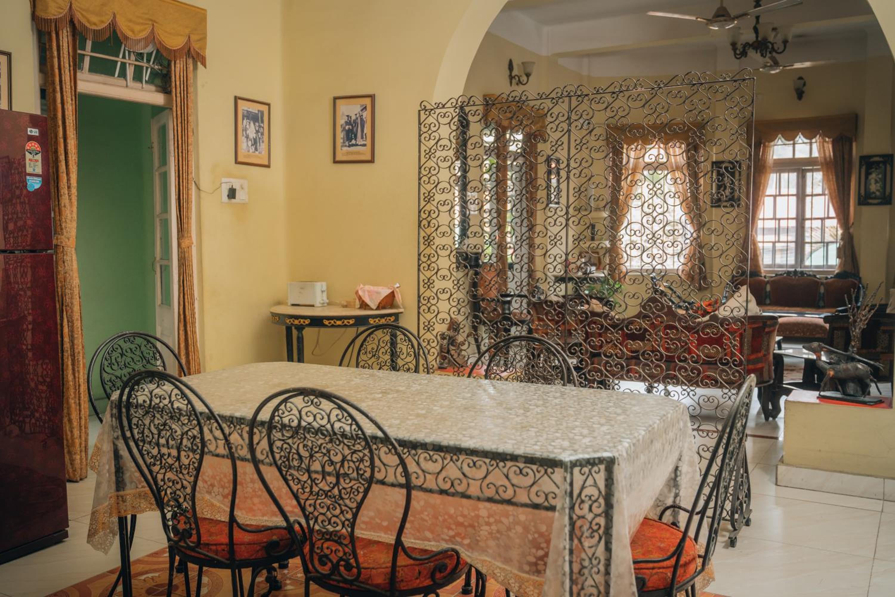 dining