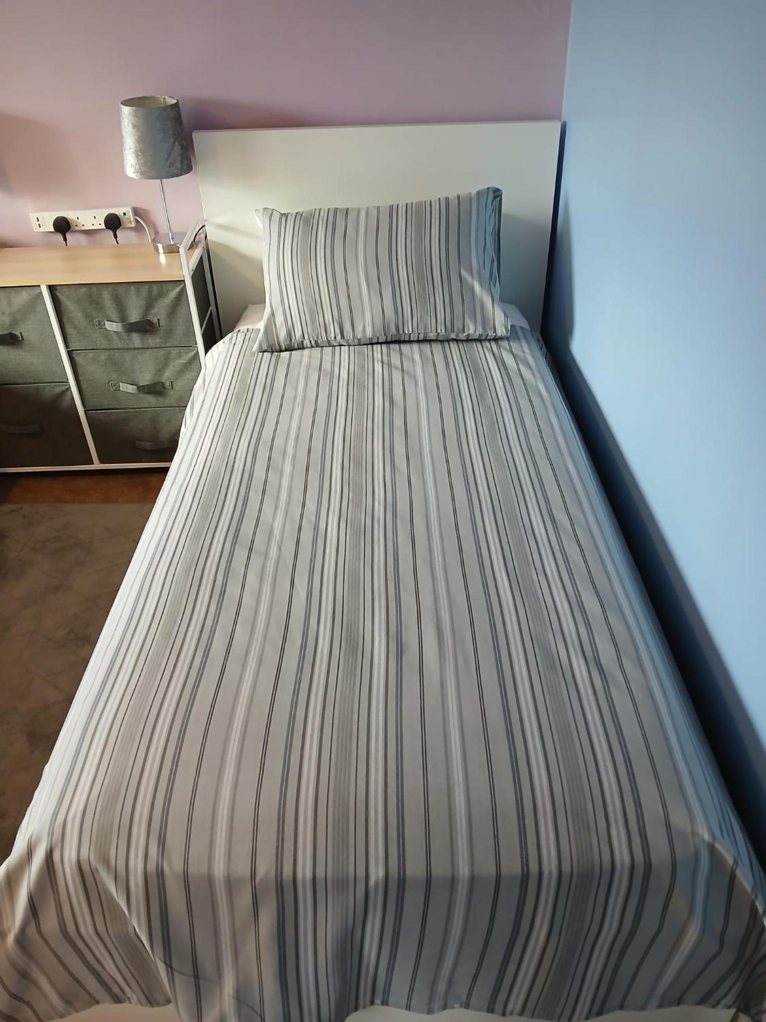 Twin room in Prescot Homestay view 3