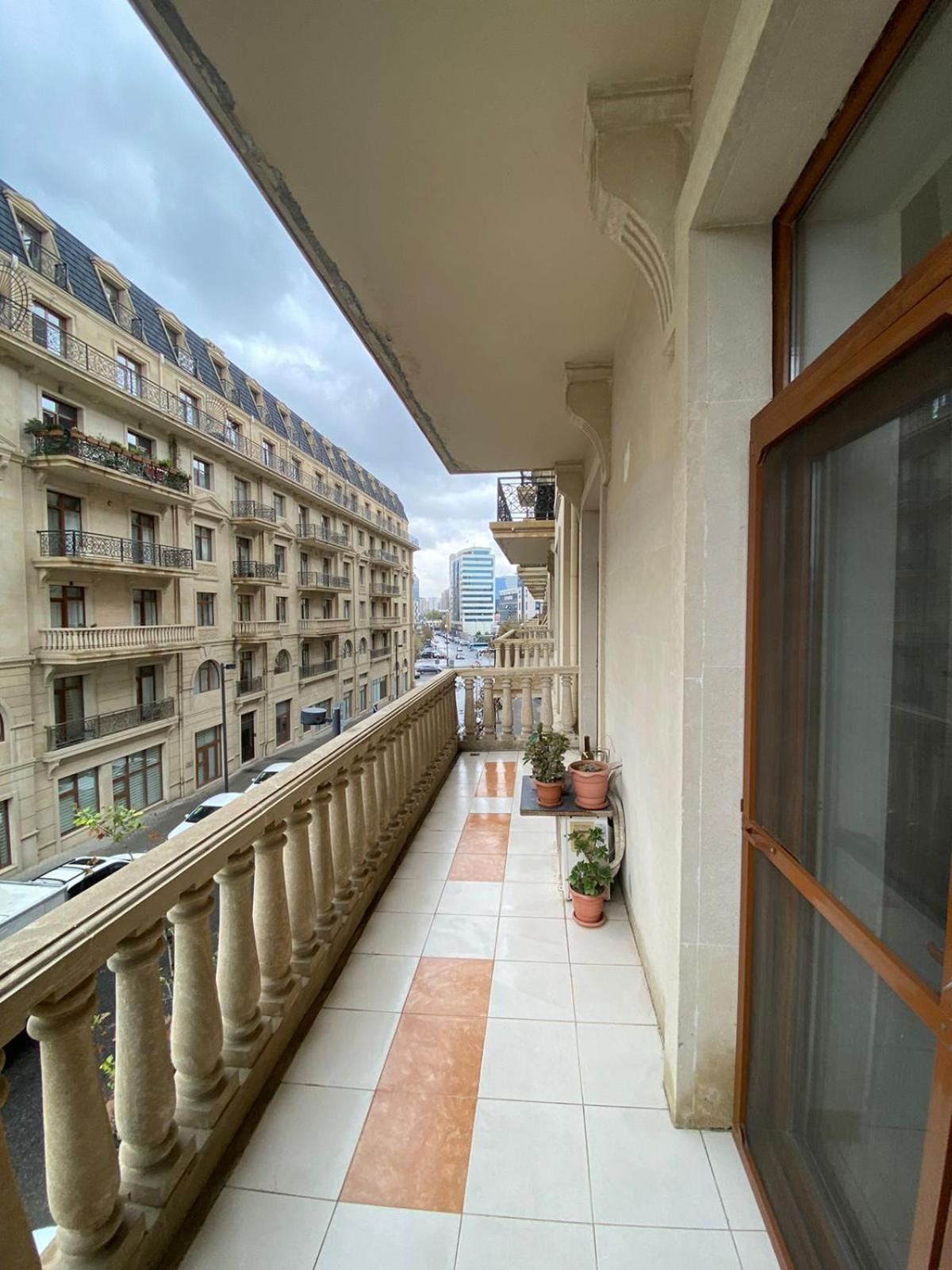 Apartment in white city, Comfortable Stay for COP29