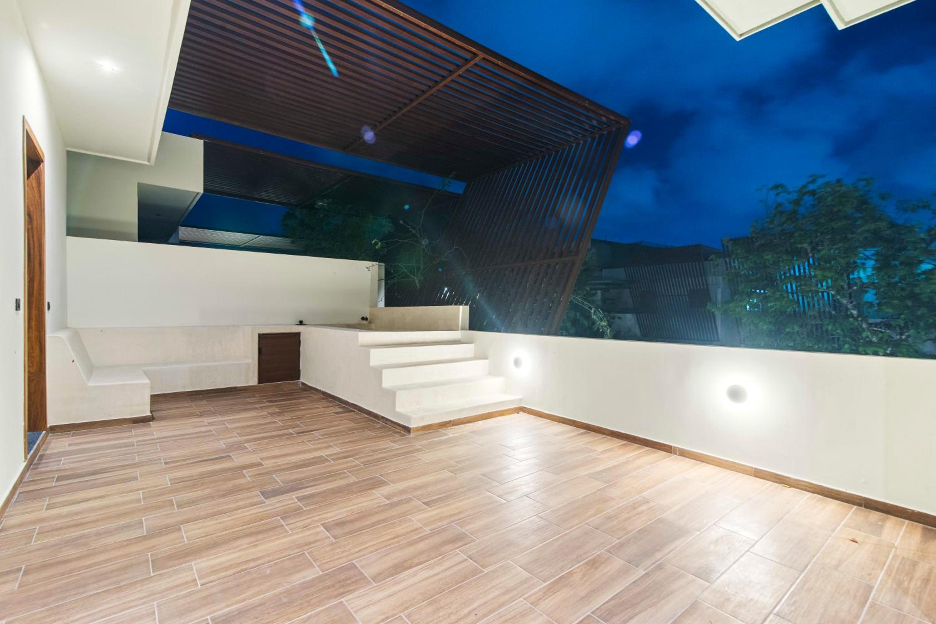 La Veleta Getaway at ASANA LEAF House Sleeps 12