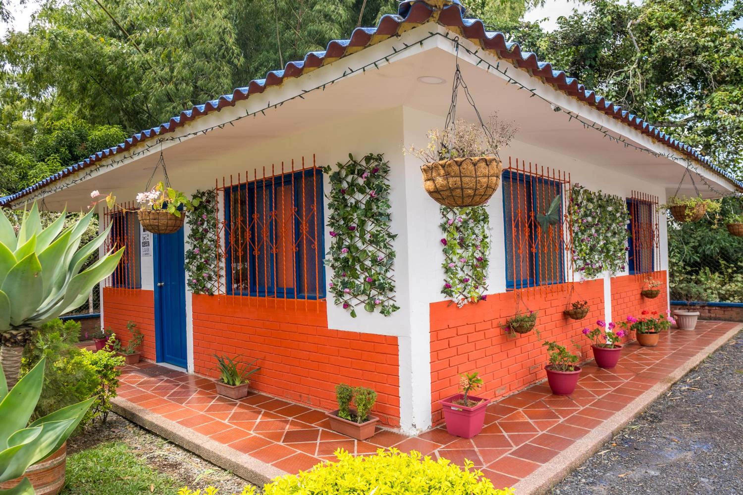 Finca con piscina cerca del Parque del Cafe