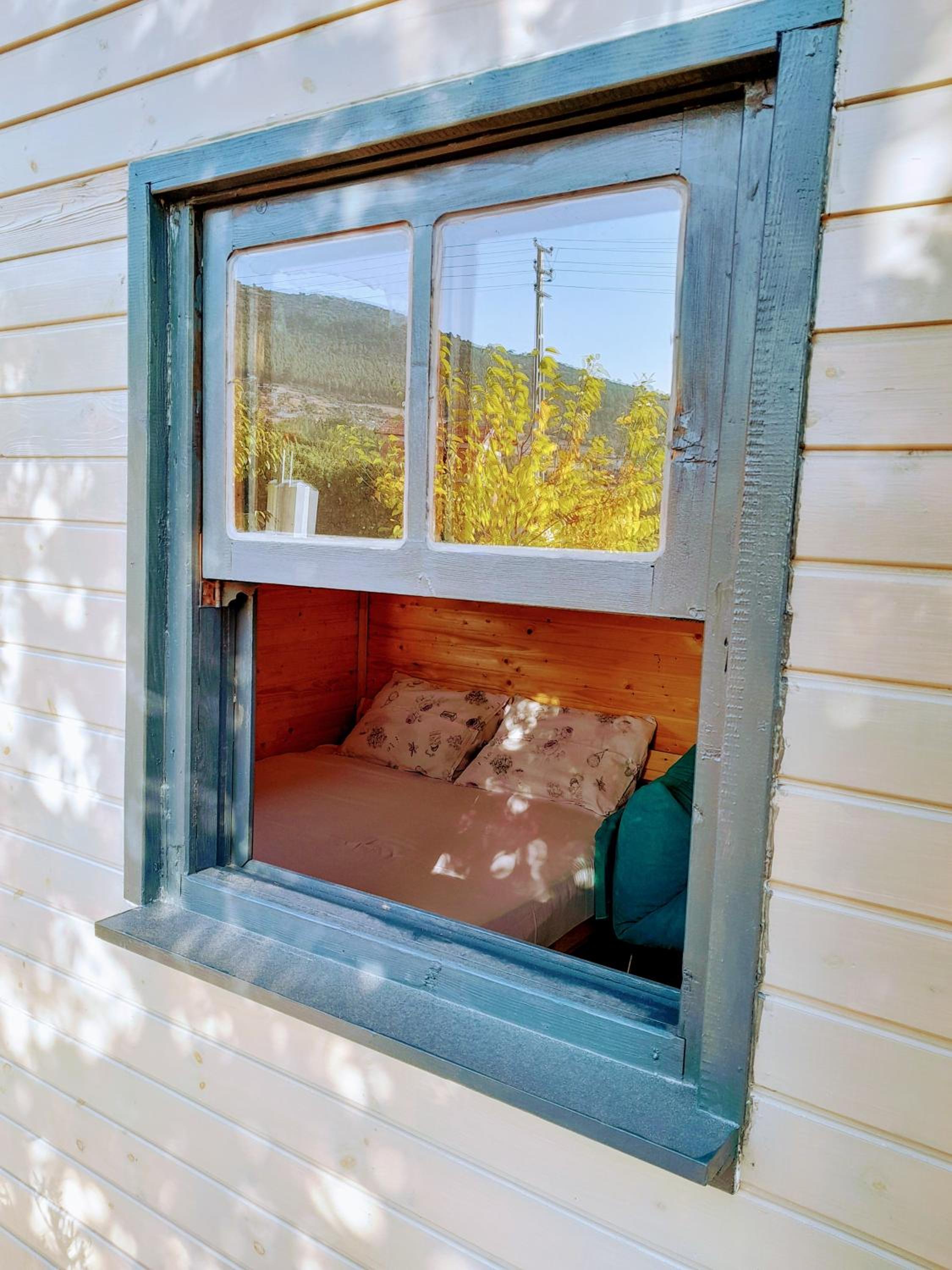 Taurus Shepherds Hut