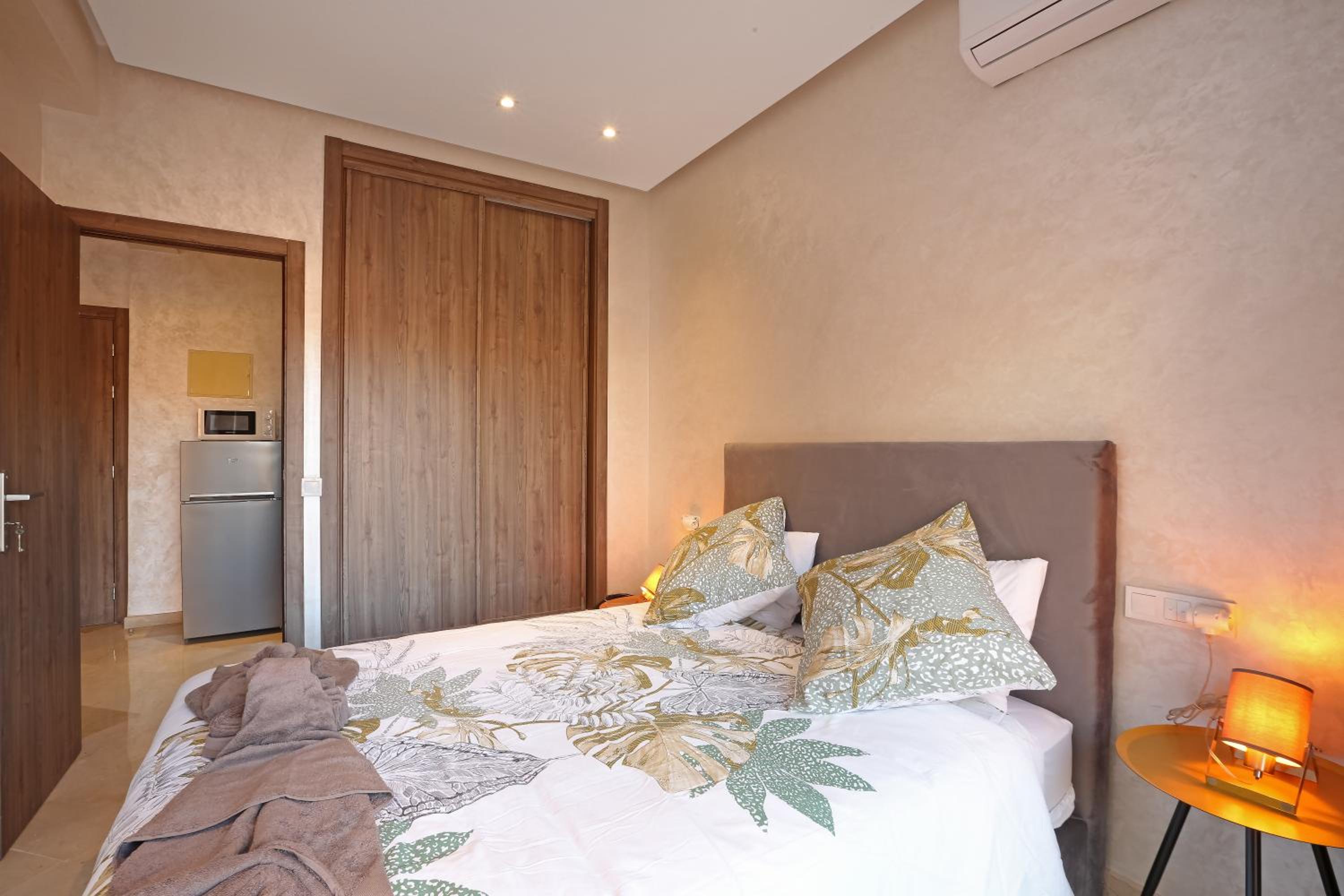 Appartement elegant et securise au centre de Marrakech view 2