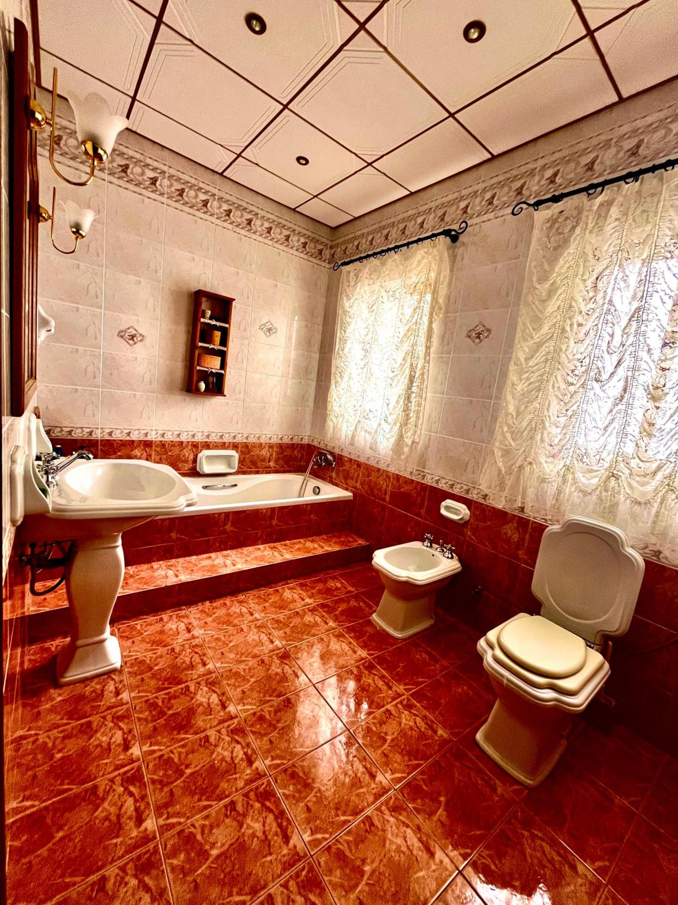 Room in Beautiful, Spacious Maltese Maisonette photo 2
