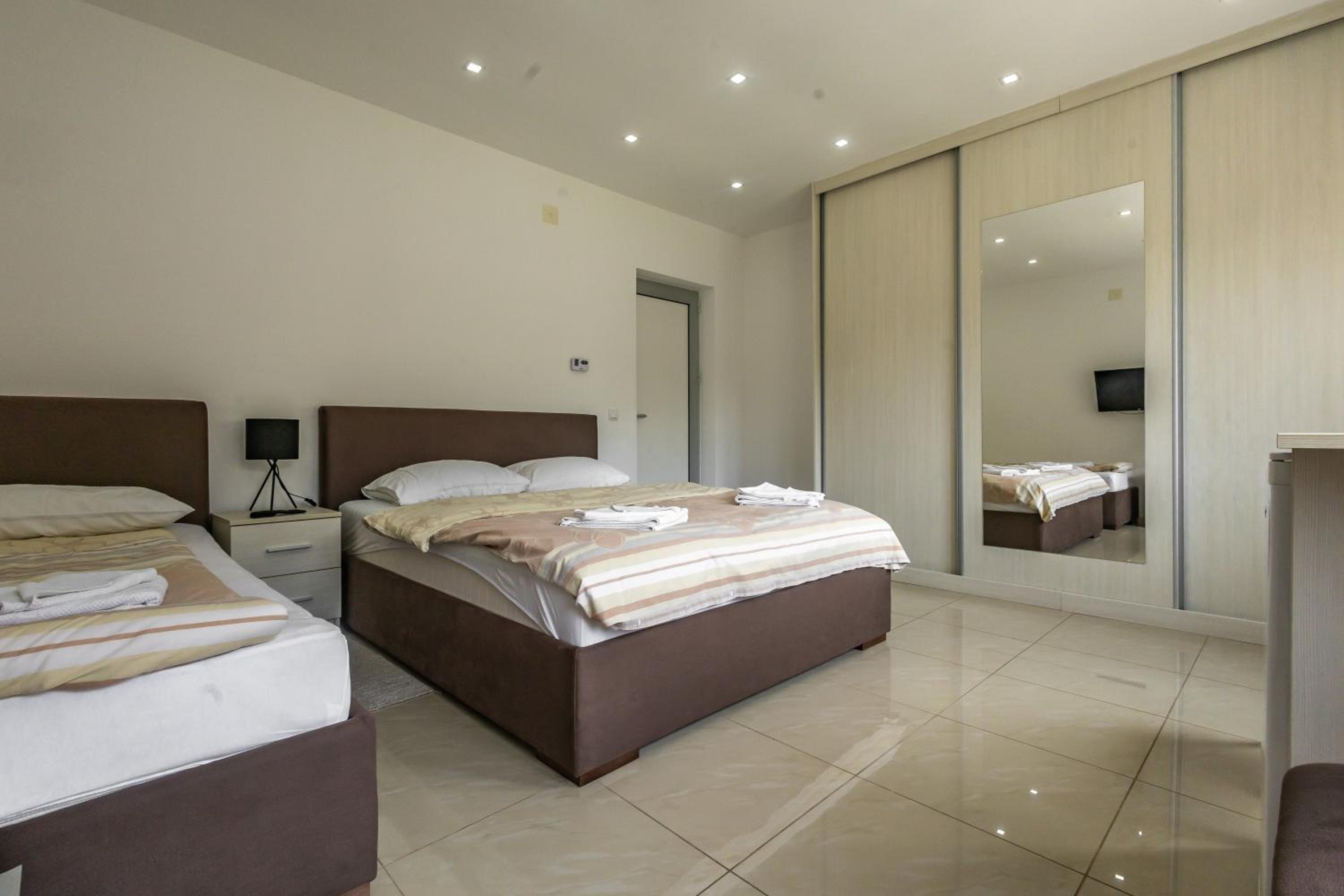 Photo 39
