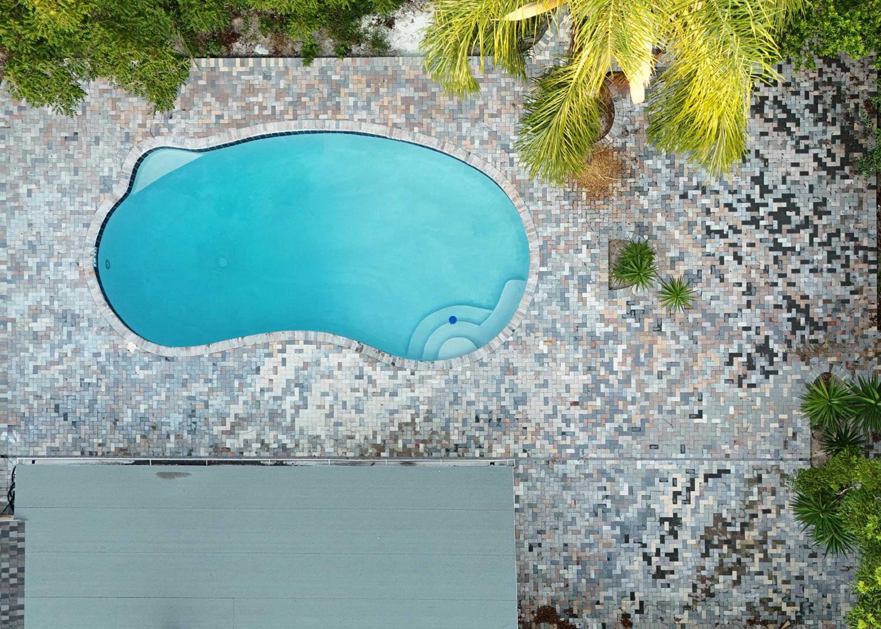 Sleeps 8-Pool-5 min to Universal! Spacious