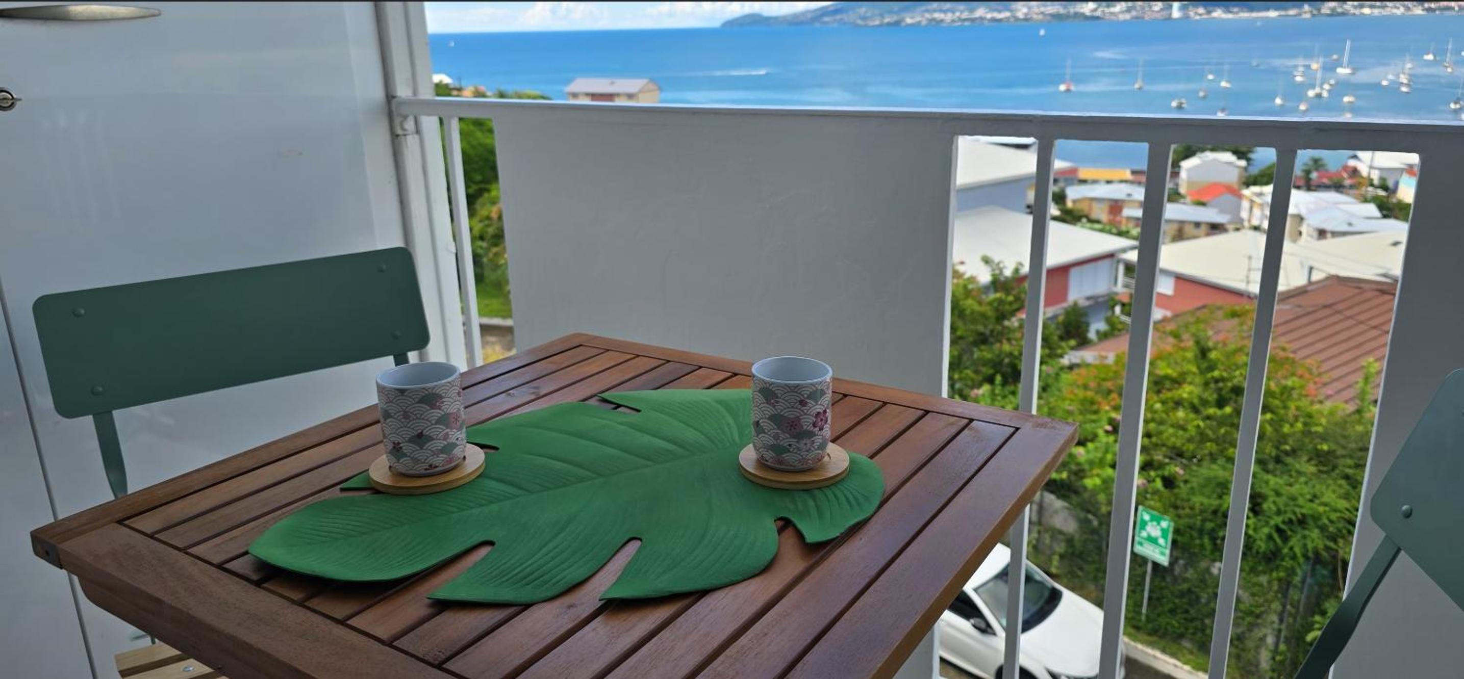 Studio cosy vue mer et équipé