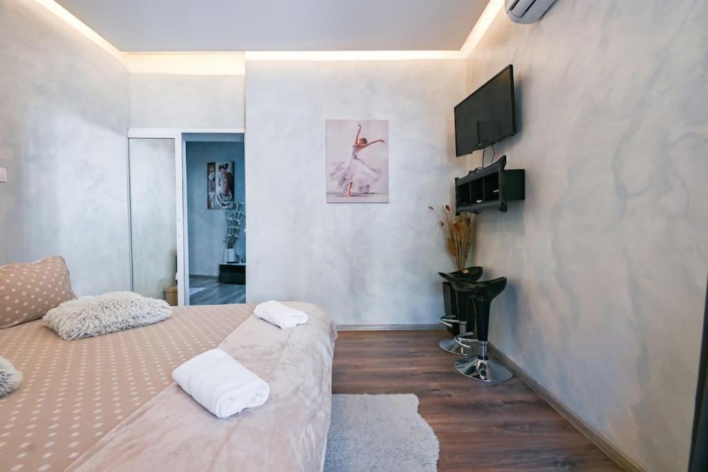 Velar 1BDR Apartment