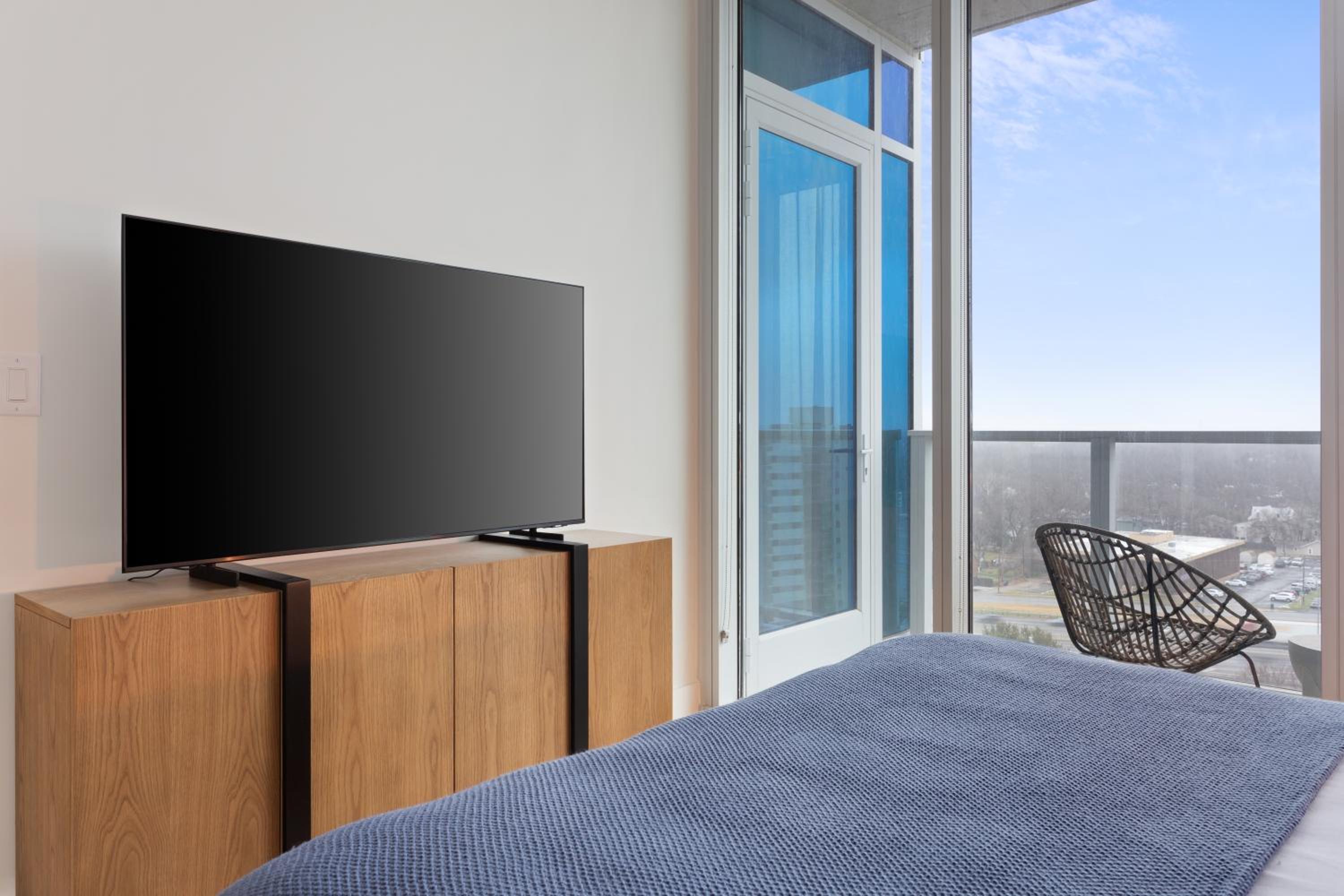 The Natiivo by AvantStay Modern High-Rise with Rooftop Pool & Skyline Views