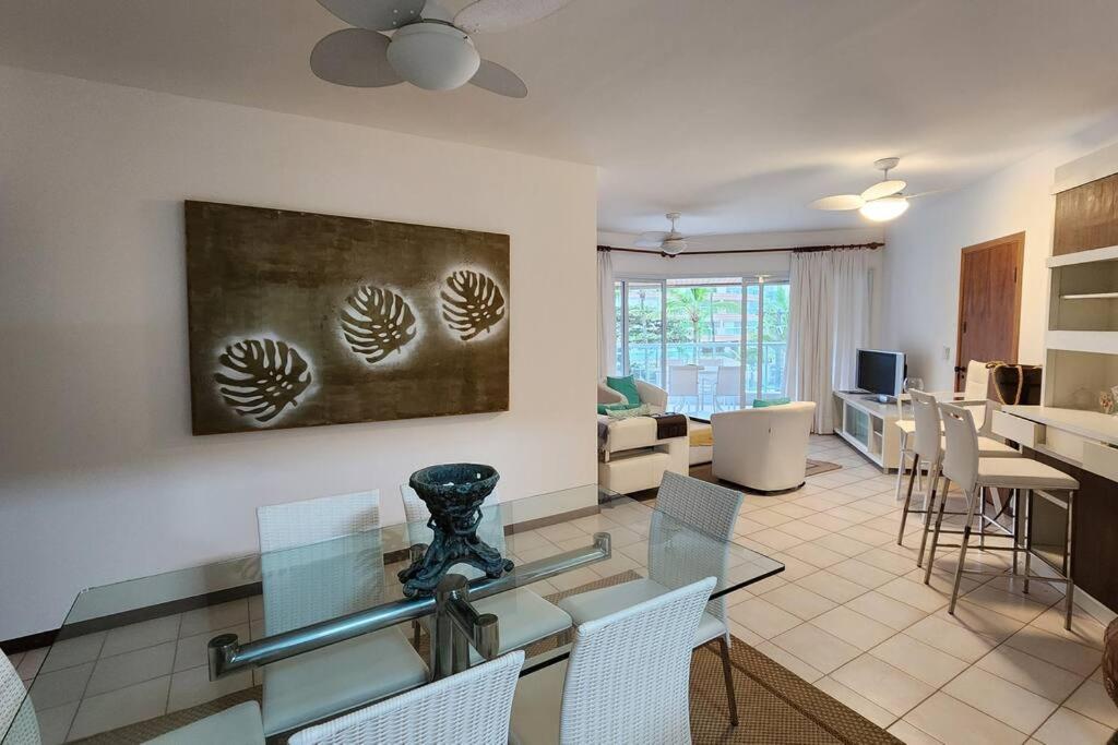 Apartamento Pé na Areia com 3 Dormitórios no Módulo 6 da Riviera