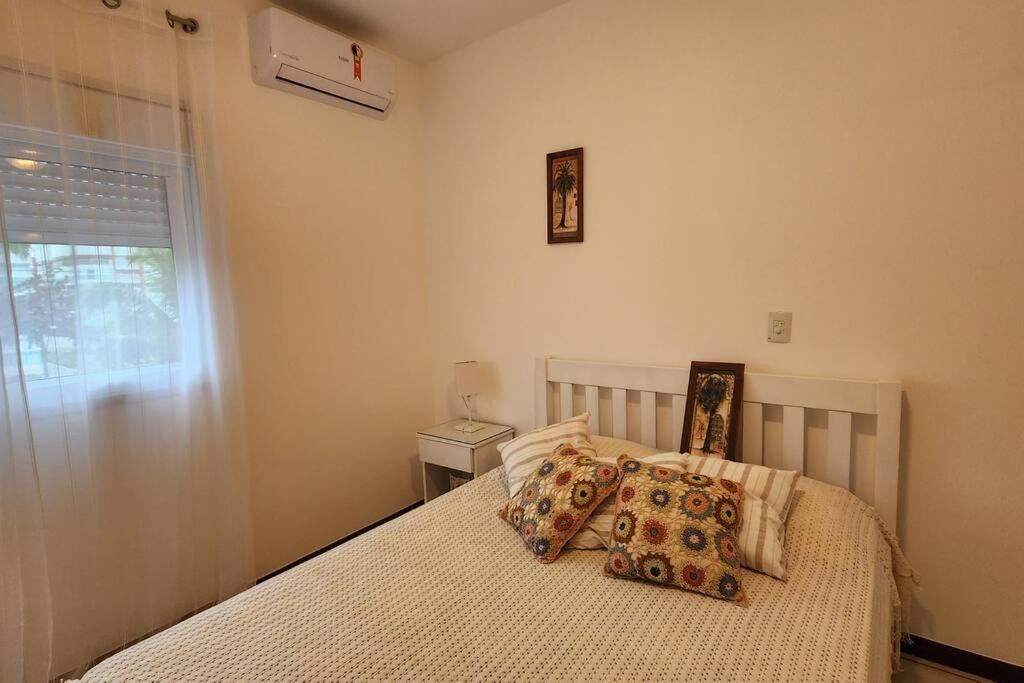 Apartamento Pé na Areia com 3 Dormitórios no Módulo 6 da Riviera