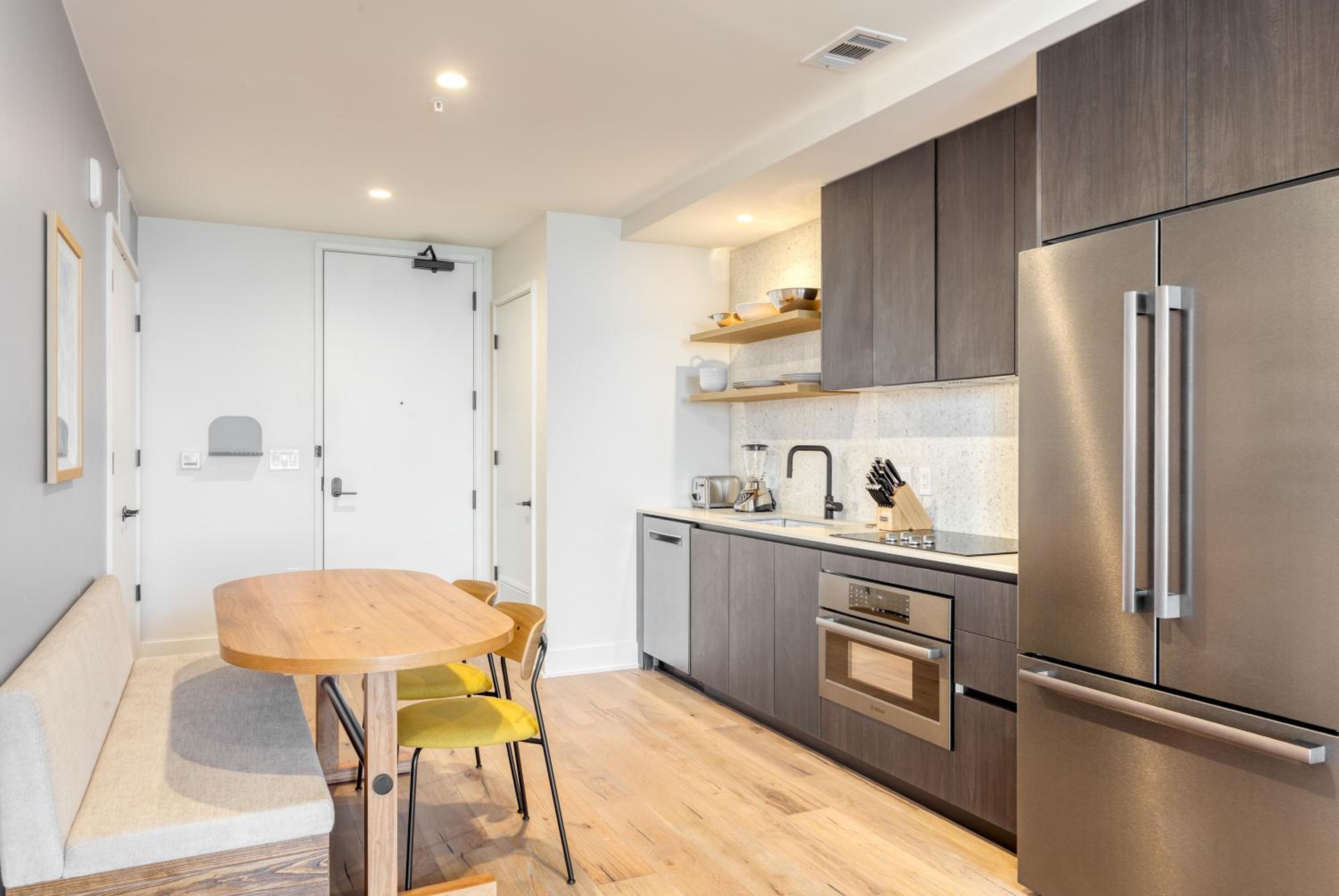 The Natiivo by AvantStay Modern High-Rise with Rooftop Pool & Skyline Views