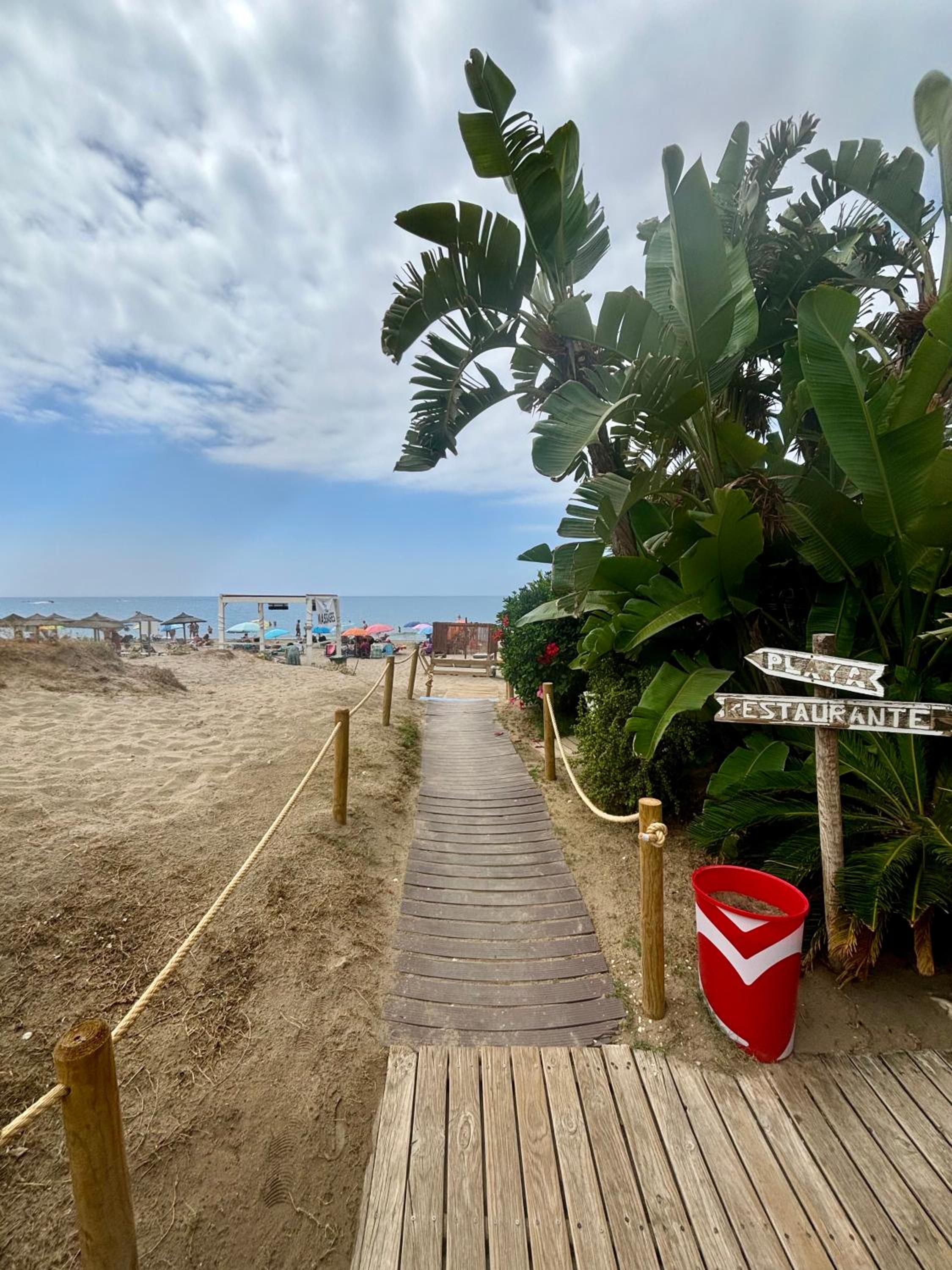 Alvarito Family Beach Retreat