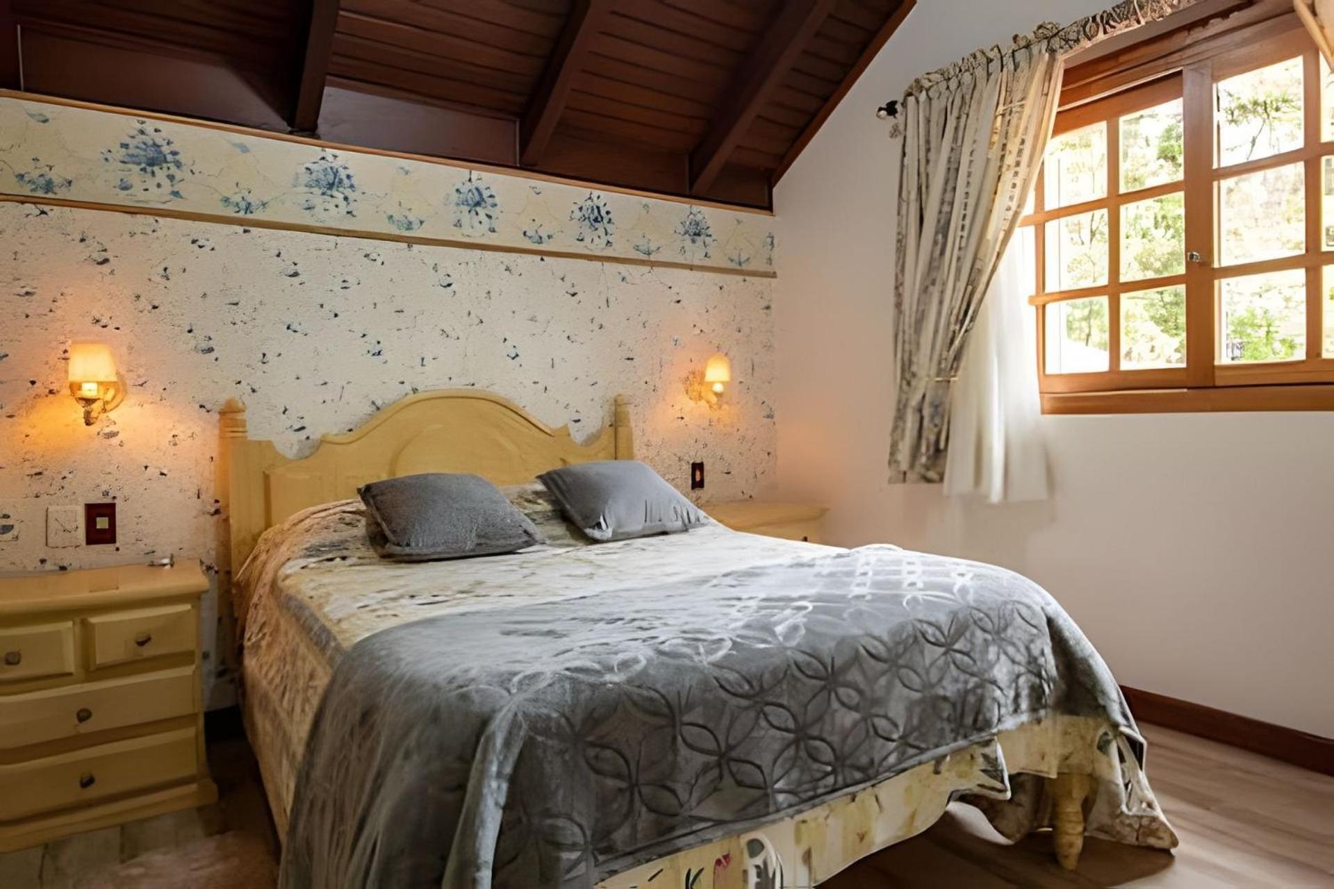 Rosa Casa Jardim da Serra