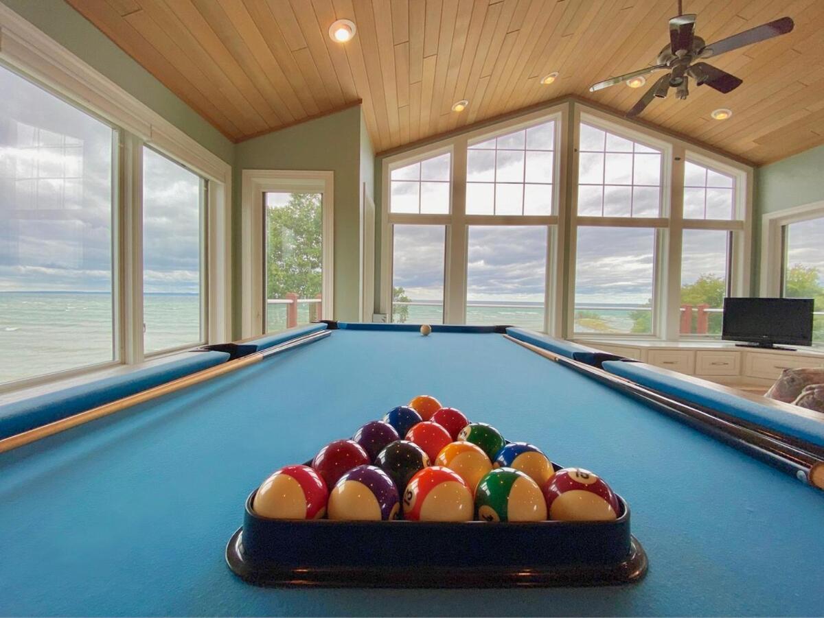 Private Beach Pool Table HUGE views gas grill