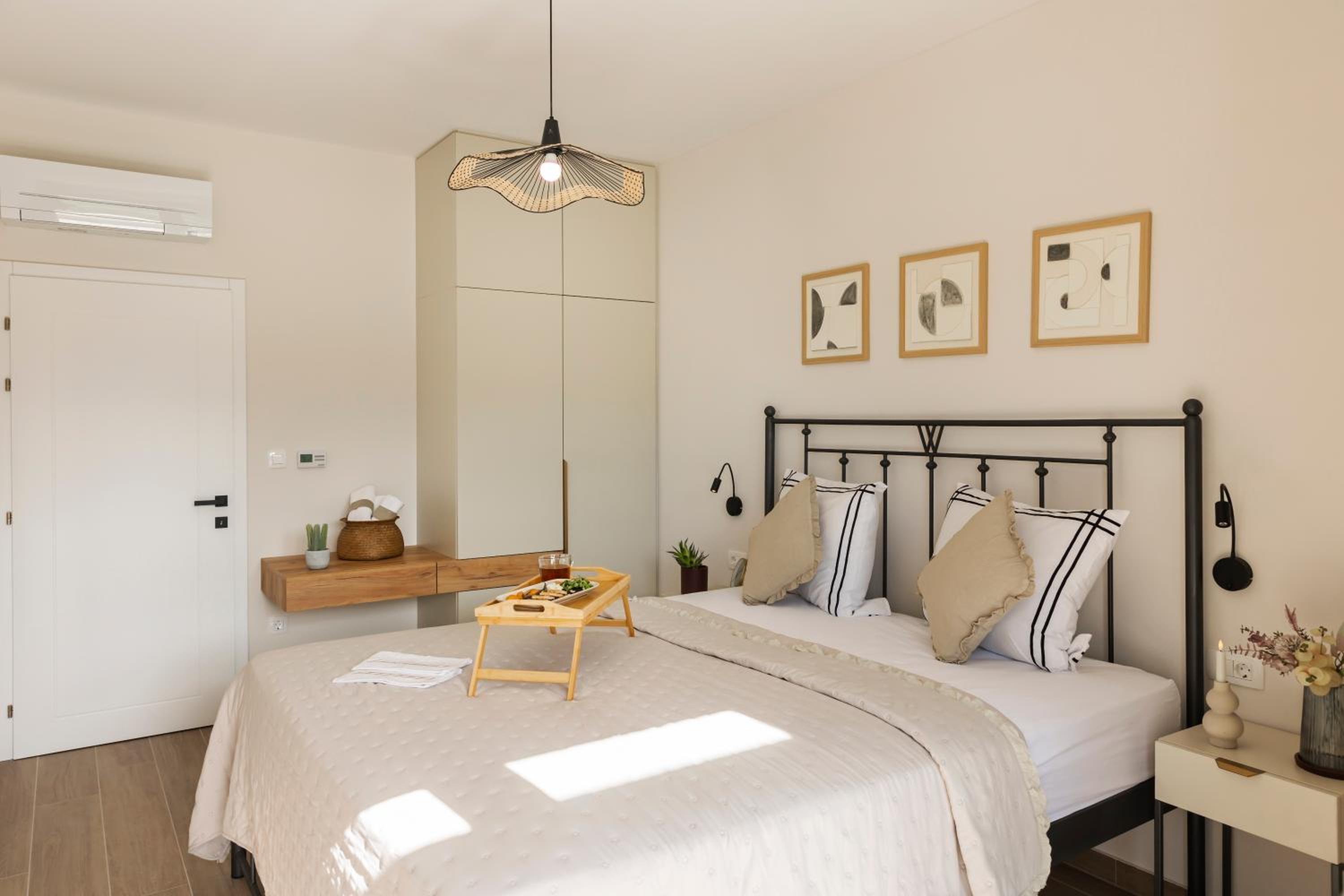Villa Wellbeing Imotski Croatia heated pool , spa and ultimate privacy