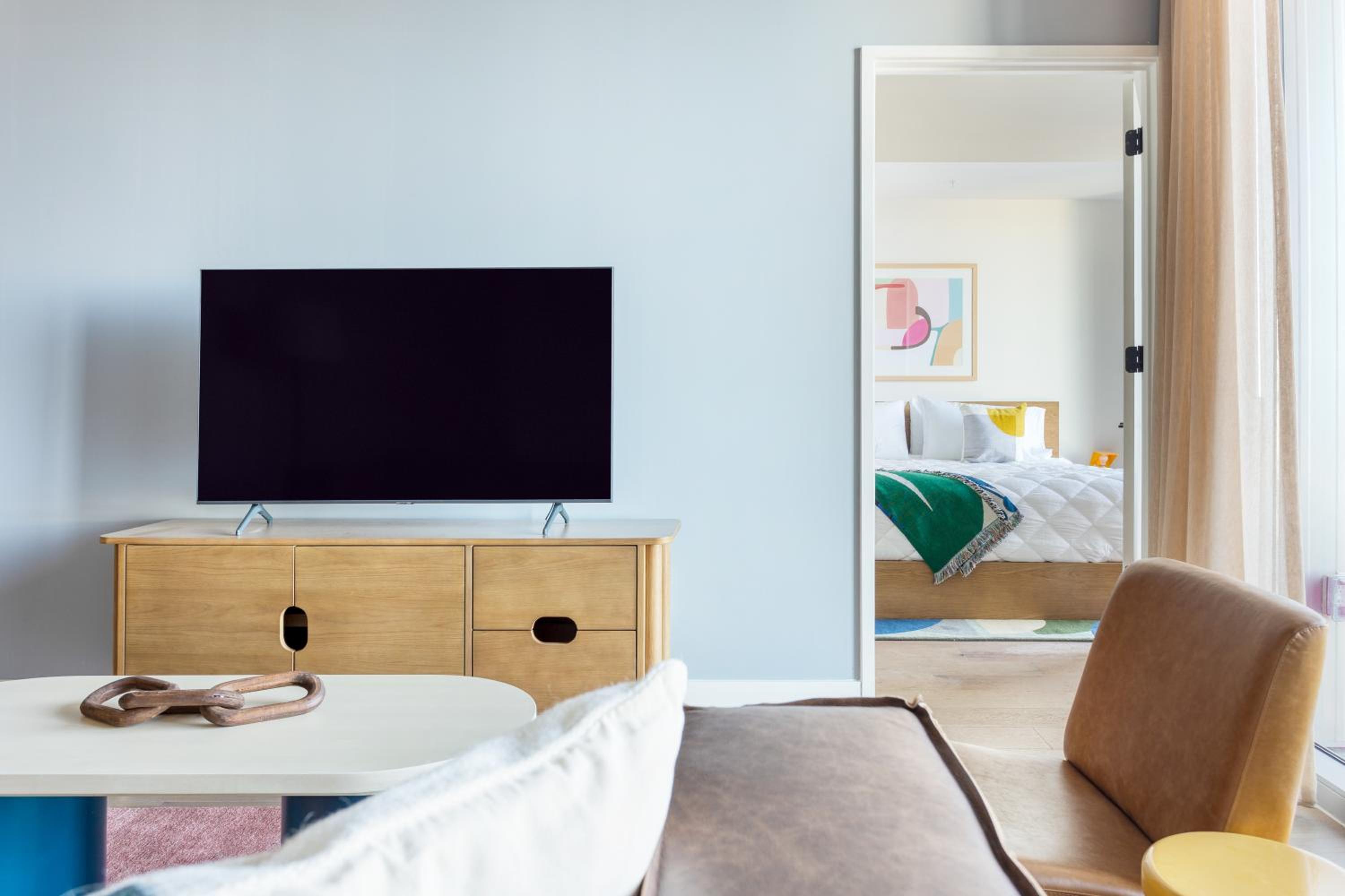 The Natiivo by AvantStay Modern High-Rise with Rooftop Pool & Skyline Views