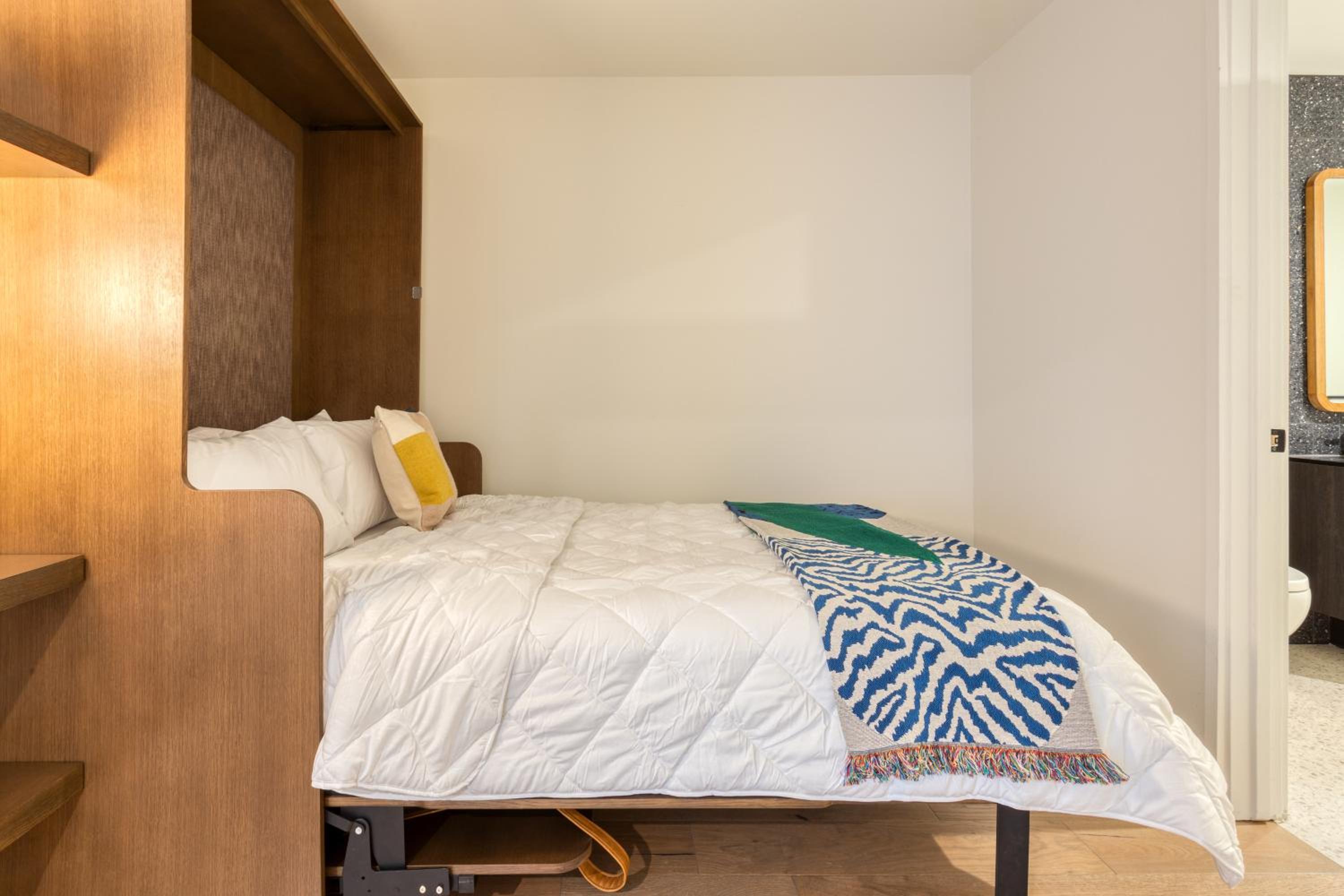 The Natiivo by AvantStay Modern High-Rise with Rooftop Pool & Skyline Views