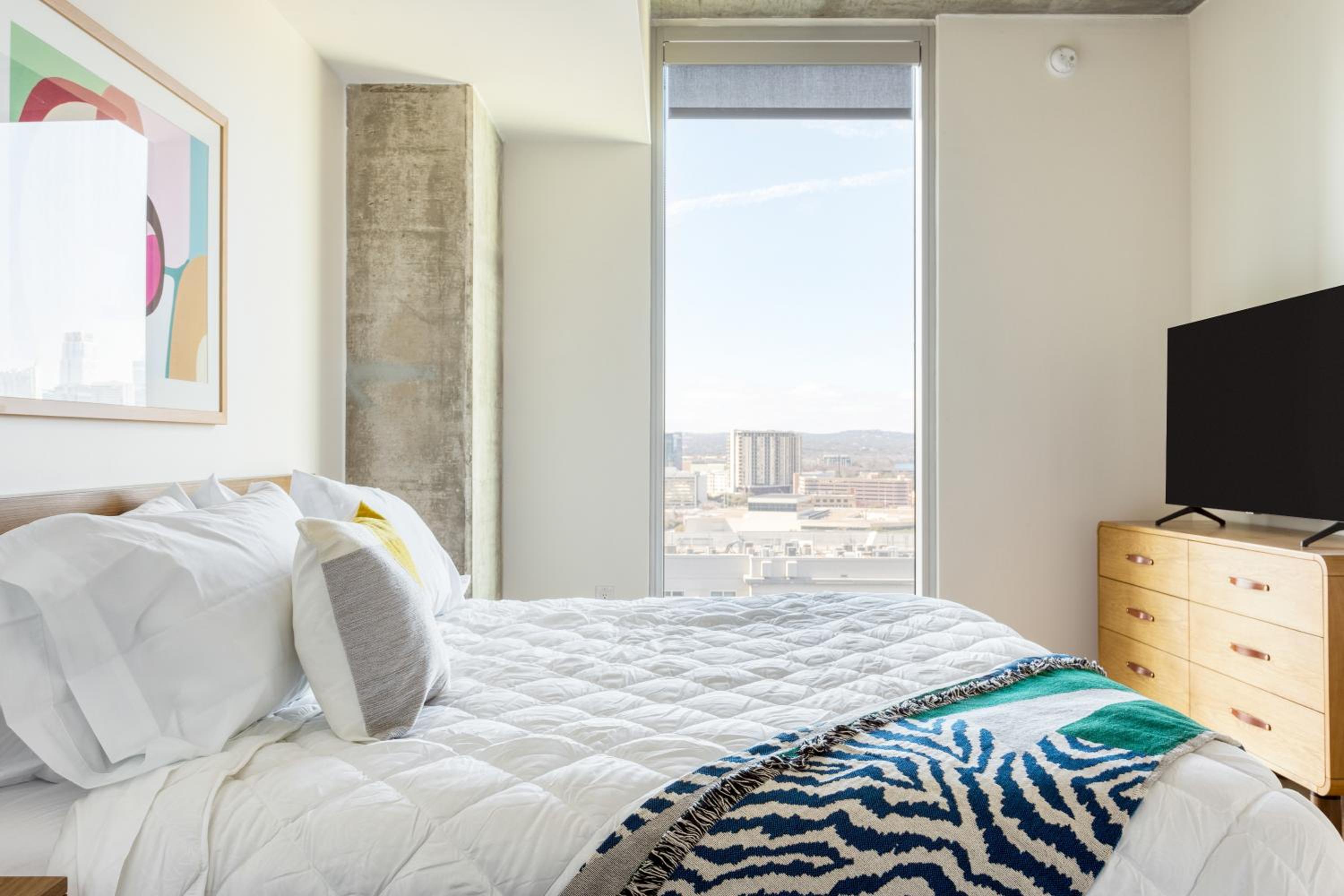 The Natiivo by AvantStay Modern High-Rise with Rooftop Pool & Skyline Views