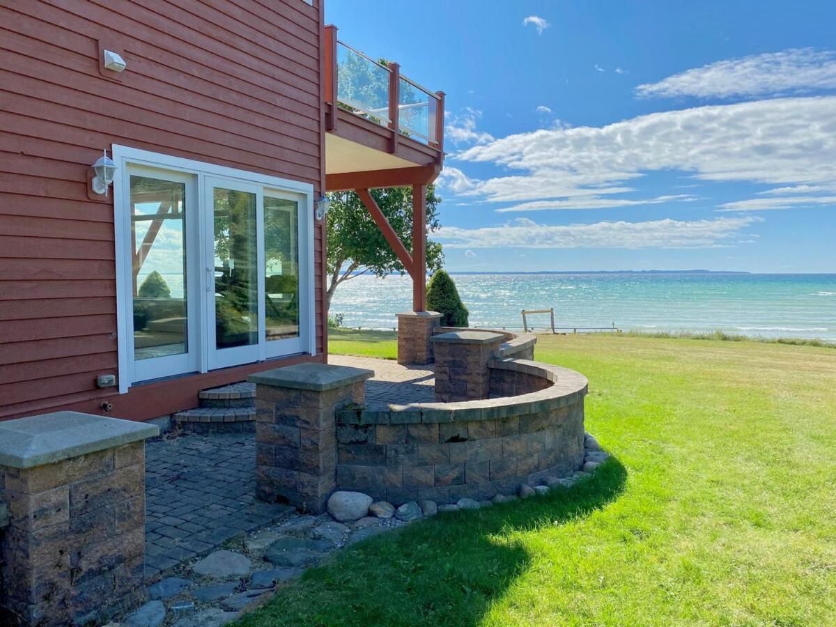 Private Beach Pool Table HUGE views gas grill