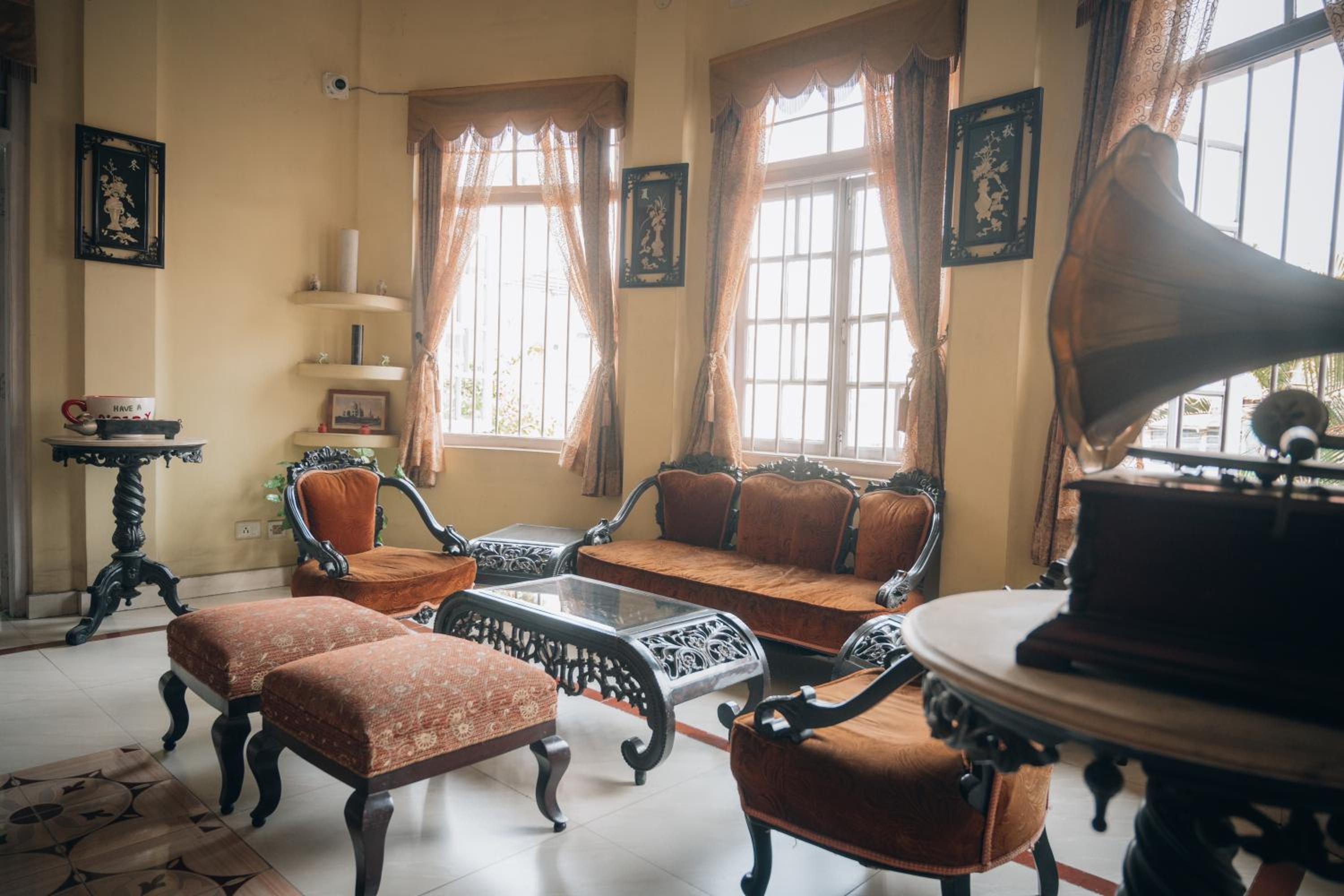 lounge