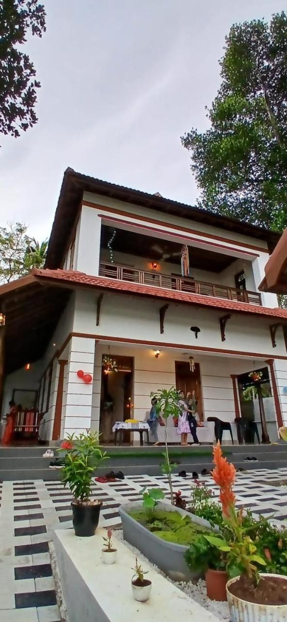 Lake View Villa, Kovalam view 5