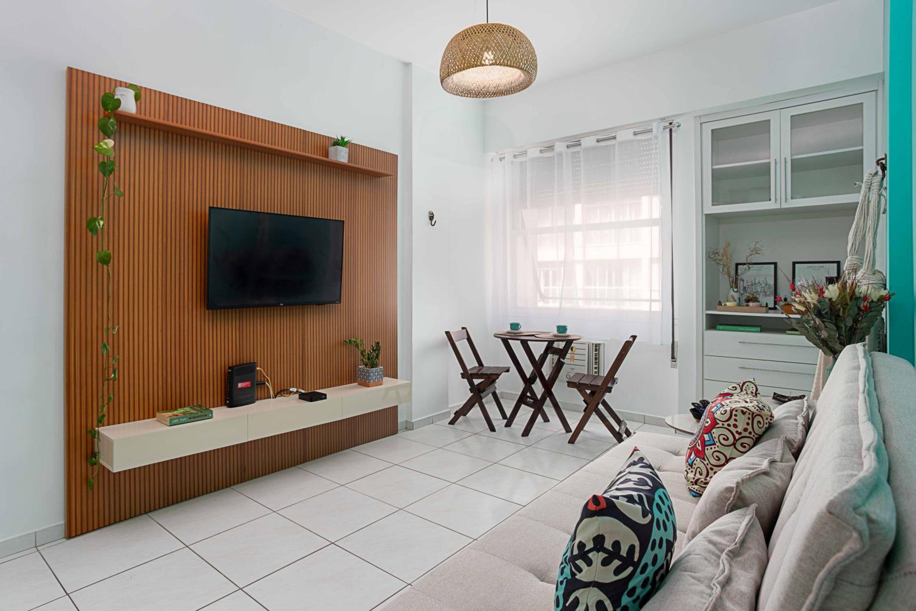Modern Copacabana Apartment