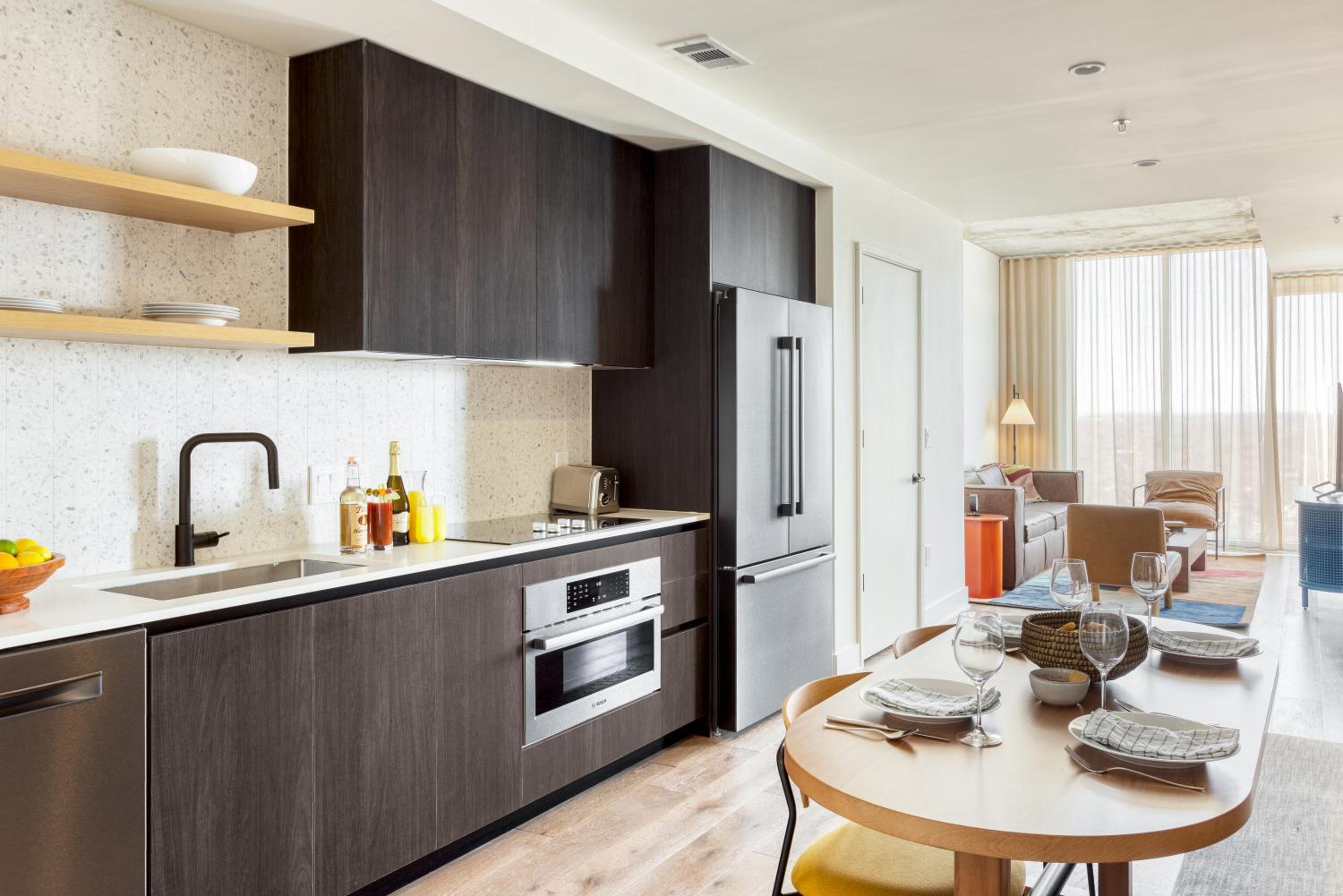 The Natiivo by AvantStay Modern High-Rise with Rooftop Pool & Skyline Views