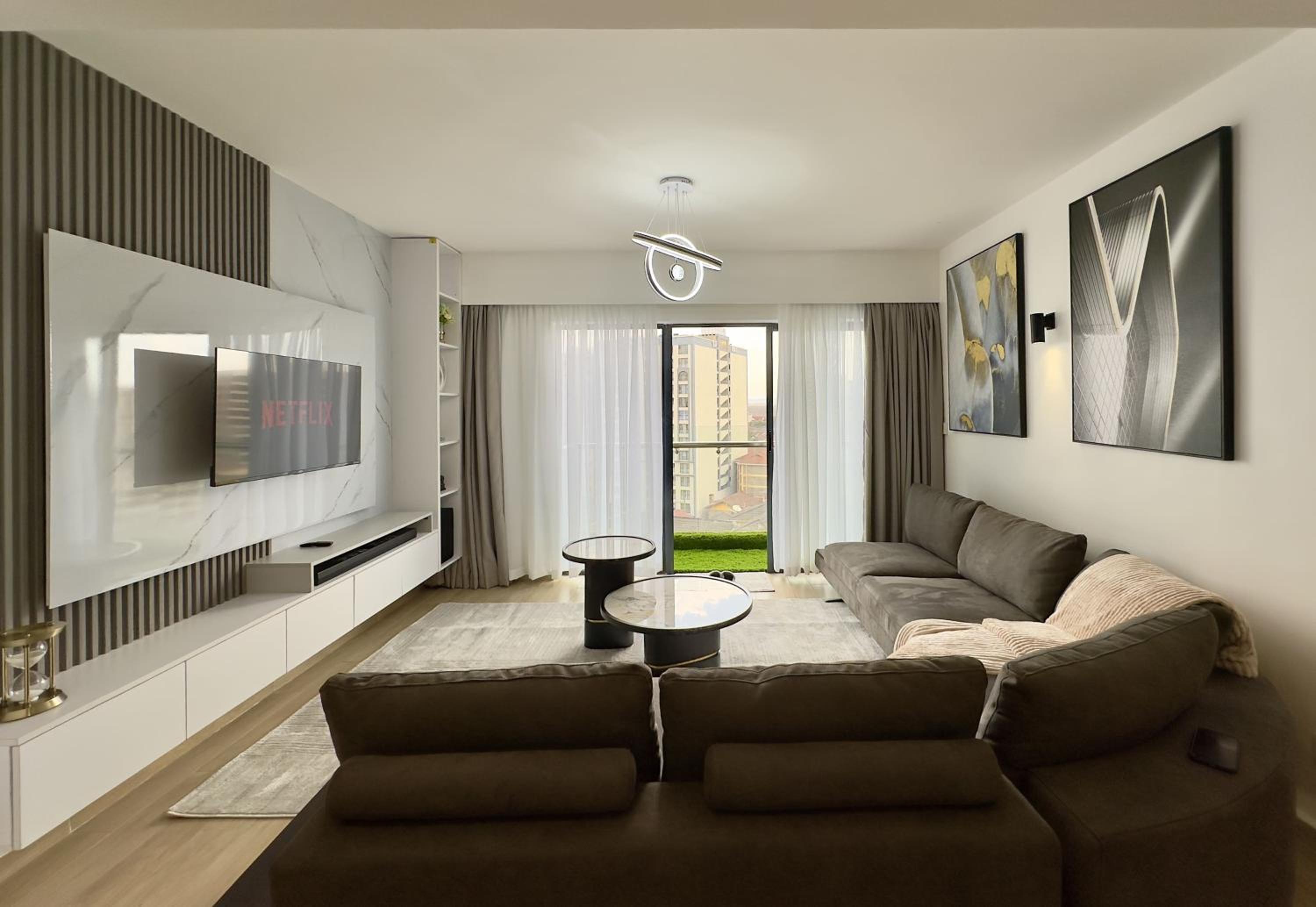 Stylish 1BR Condo with Pool, Gym, Parking & Wi-Fi view 4
