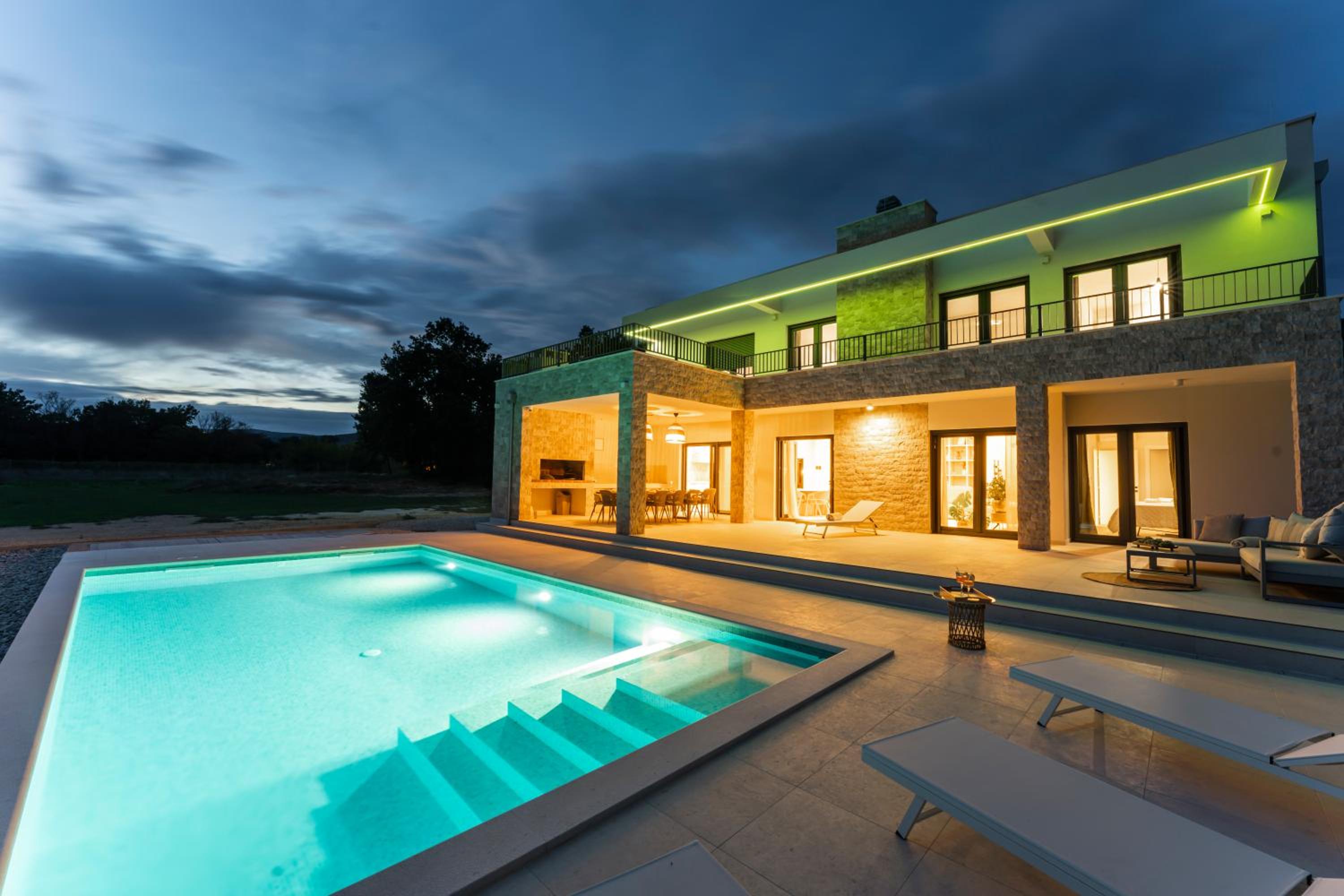 Villa Wellbeing Imotski Croatia heated pool , spa and ultimate privacy