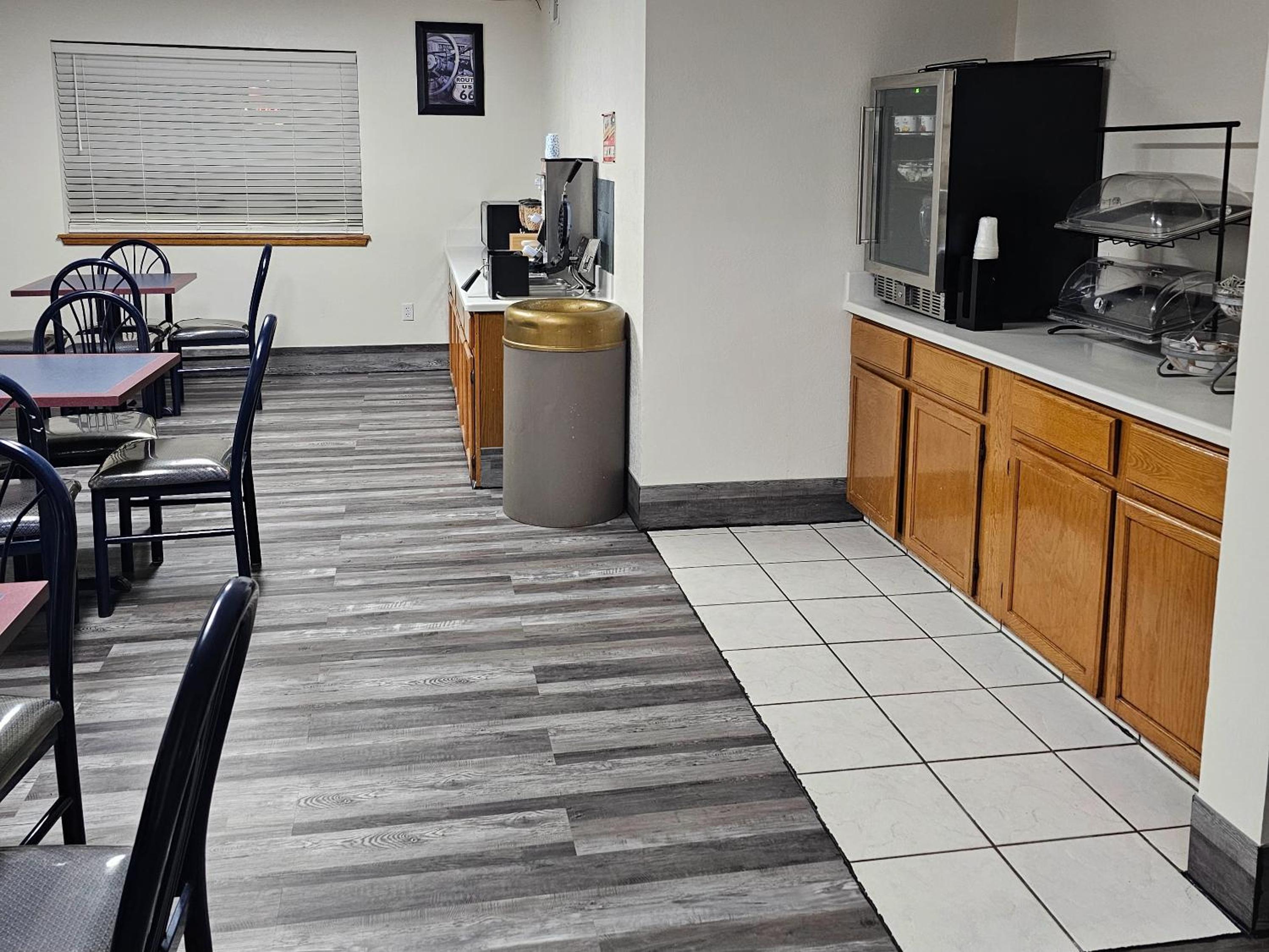 Tucumcari Vacations - Rodeway Inn - Property Image 4