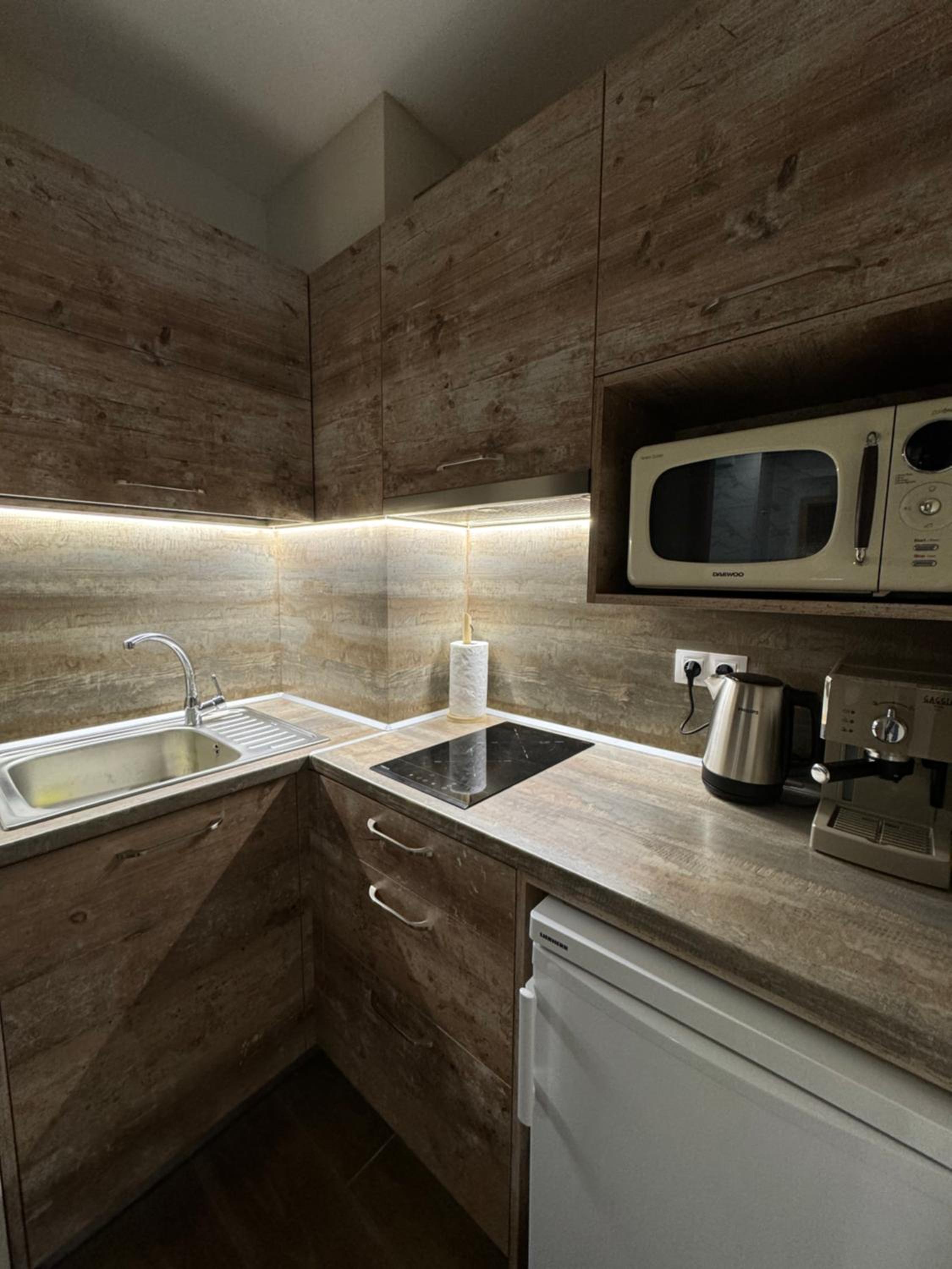 Borovets Gardens Chill Hill Studio by Joro