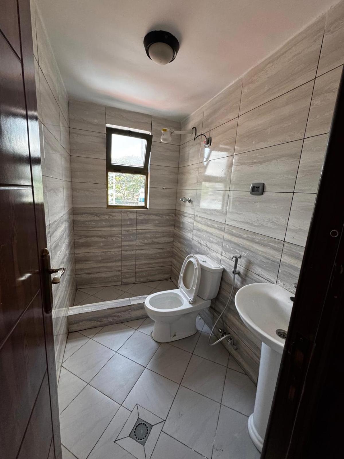 Family apartment Prime location and easy access 1