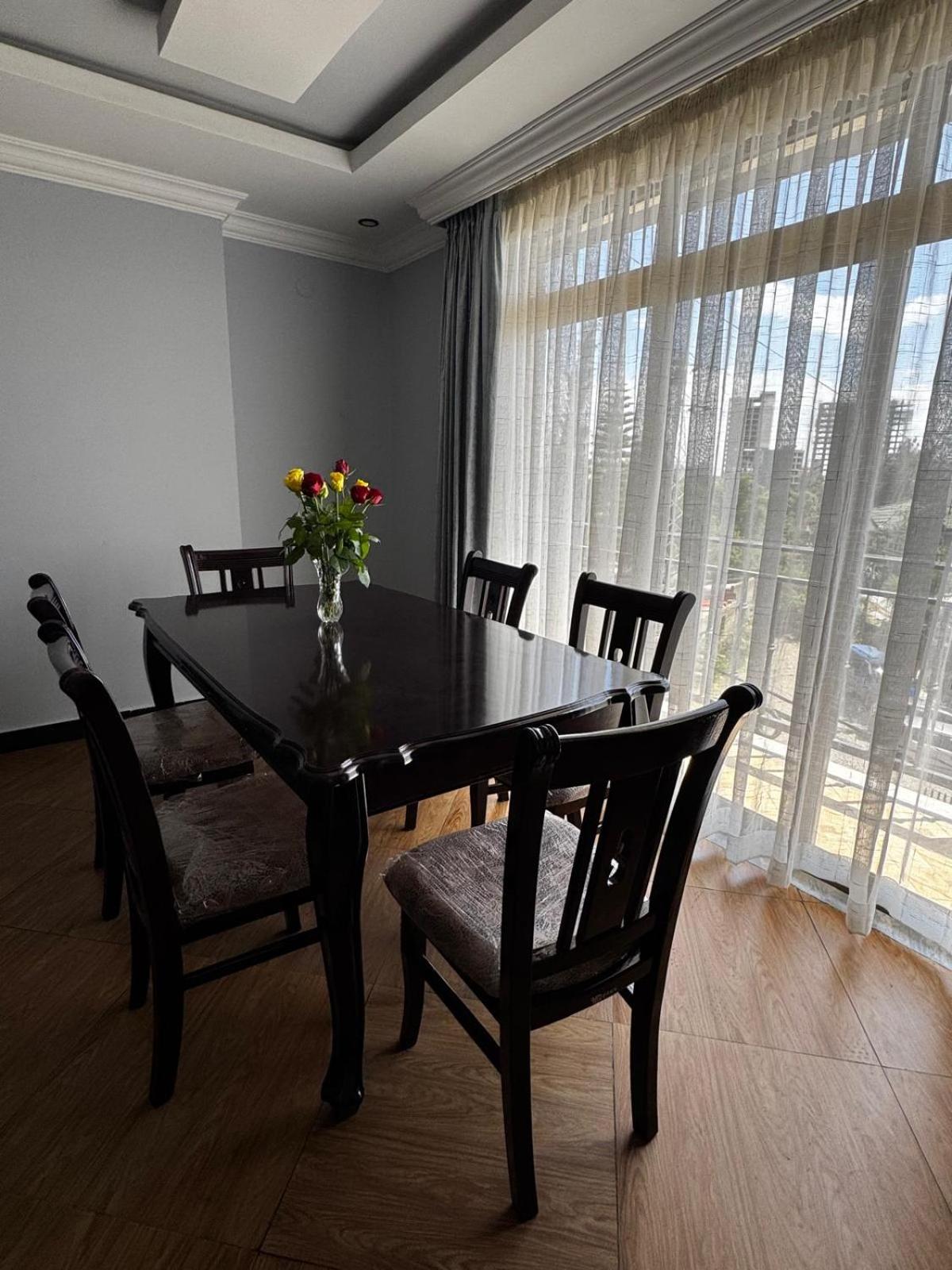 Family apartment Prime location and easy access 1
