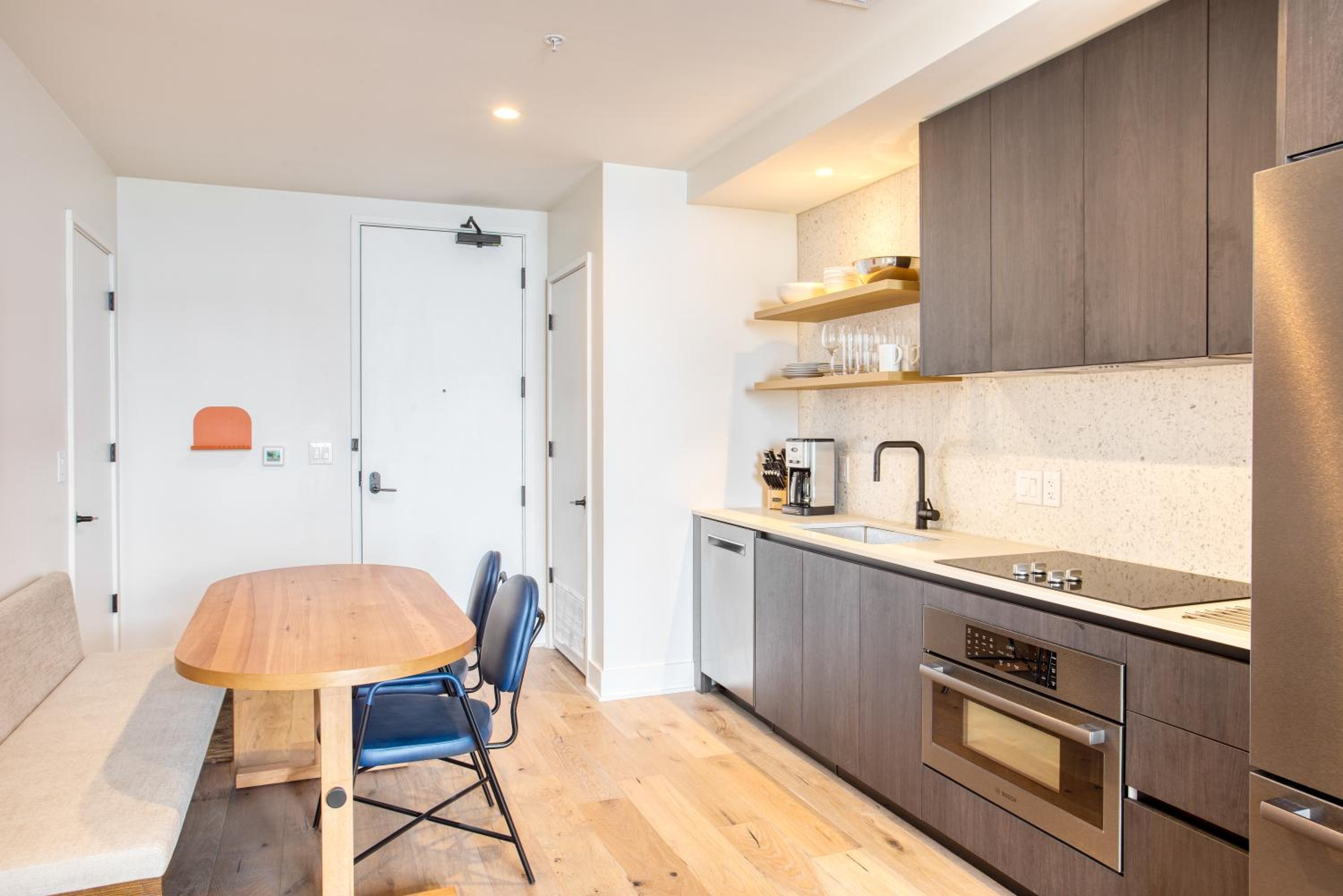 The Natiivo by AvantStay Modern High-Rise with Rooftop Pool & Skyline Views