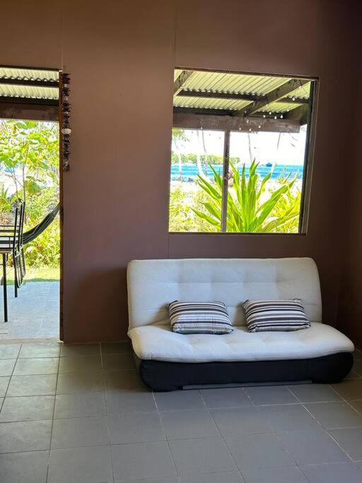 Bungalow sur la Passe de Tiputa view 3