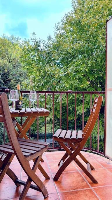 Apartmán s balkonem u parku & 15 minut do centra