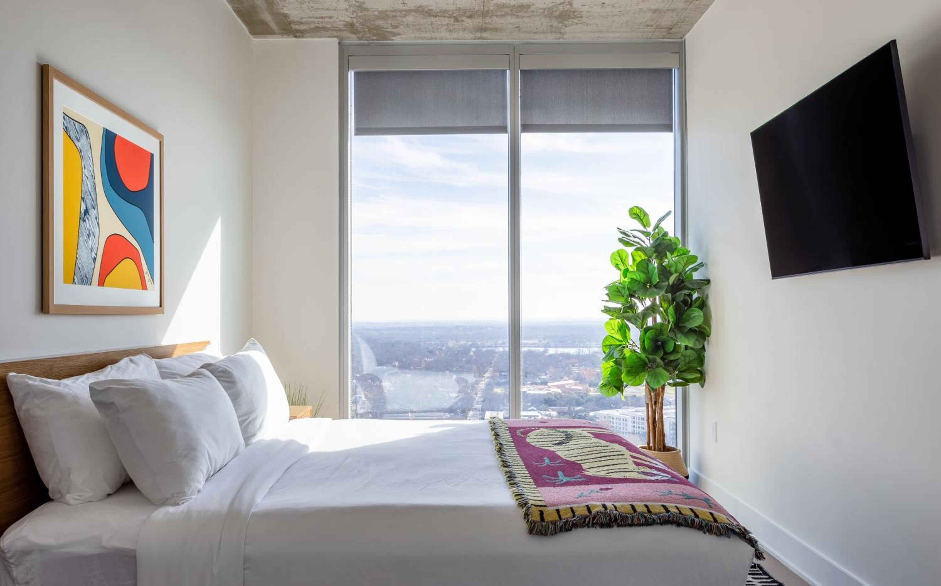 The Natiivo by AvantStay Modern High-Rise with Rooftop Pool & Skyline Views