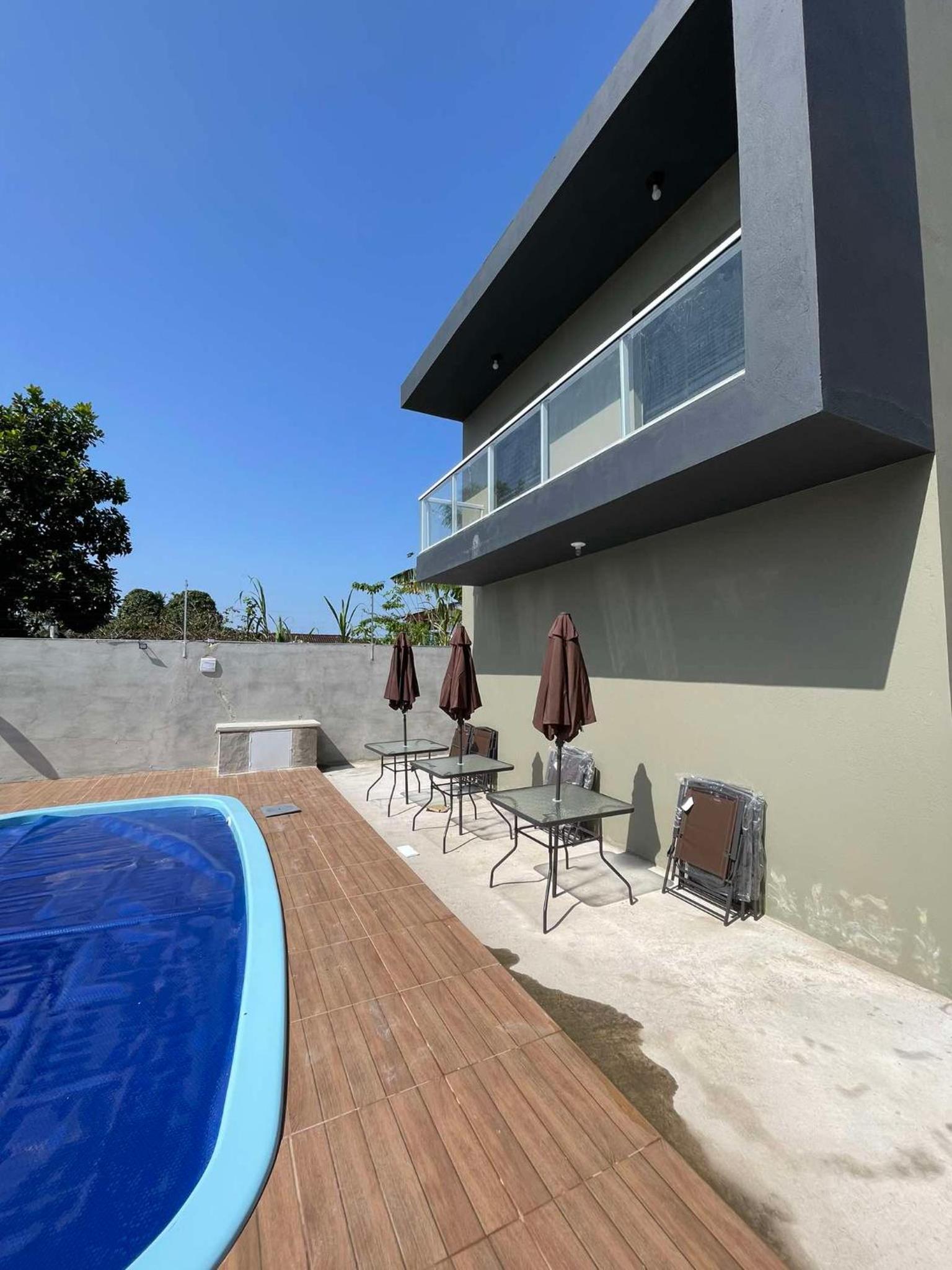 Apto com piscina perto da praia!