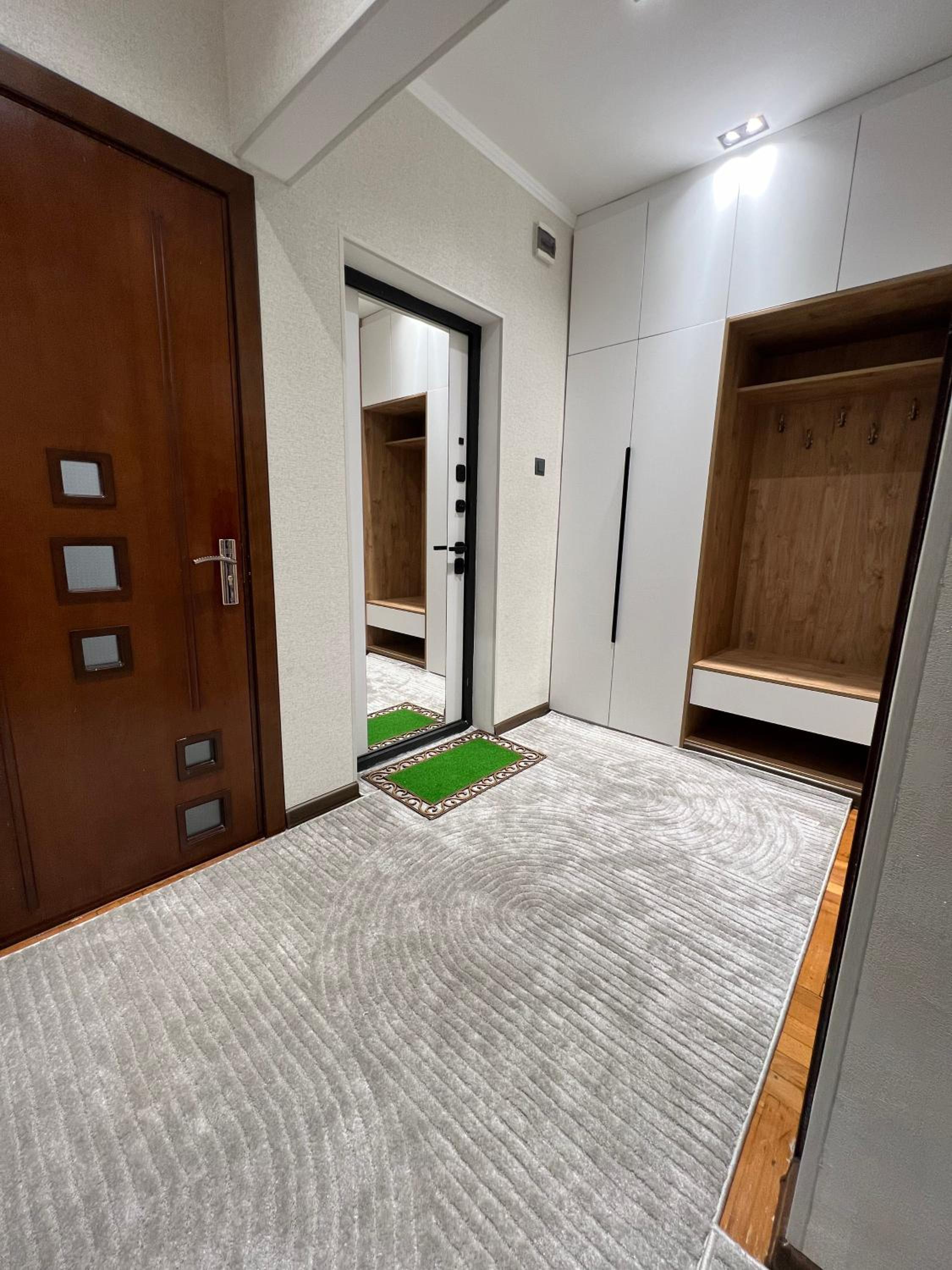 Grand Mir Hotel Nearby Luxury Apartment view 4