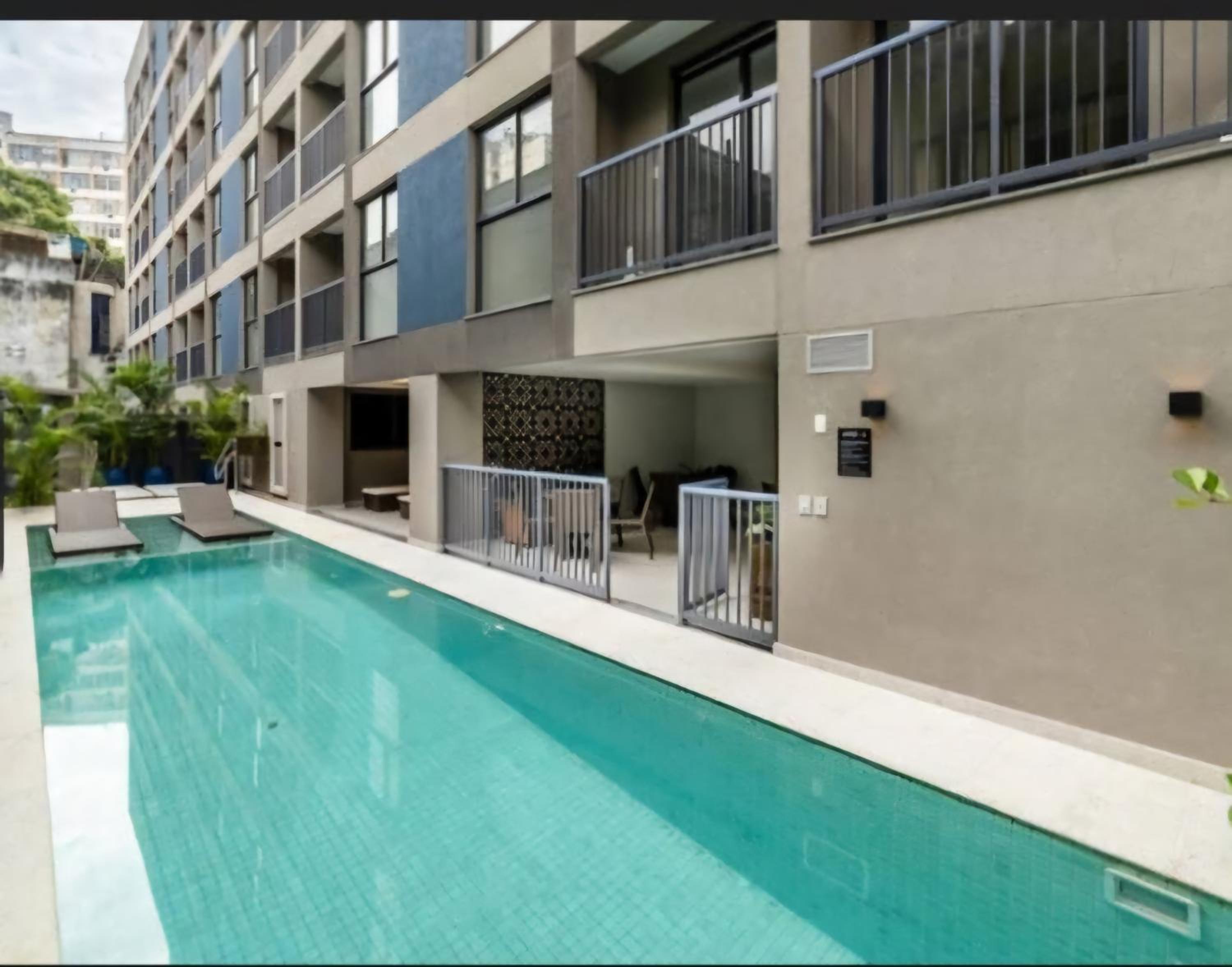 seu merecido lar carioca, com piscina e academia