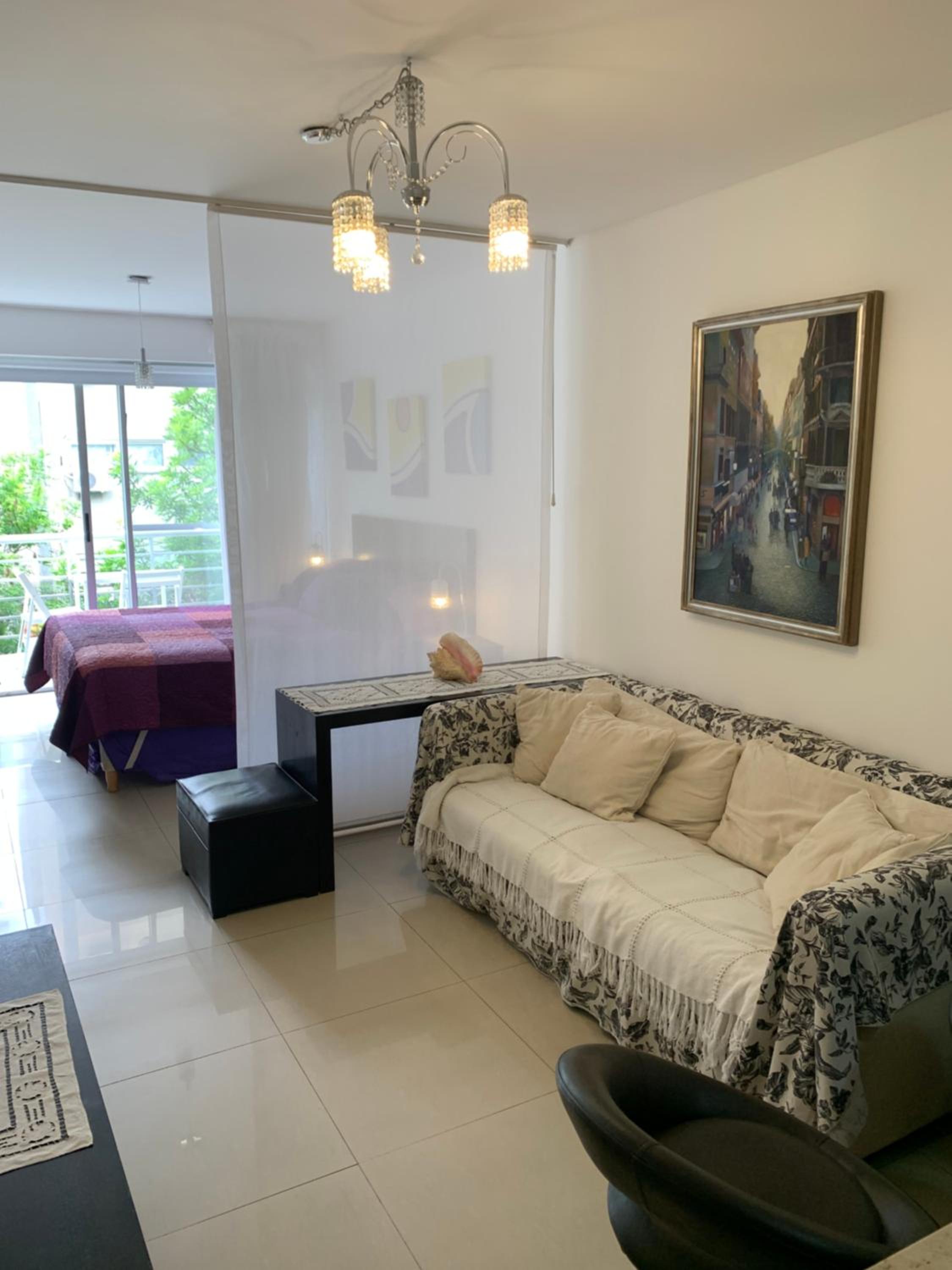 Monumental & Fleni Luxury Flat Whit Pool and Gardens