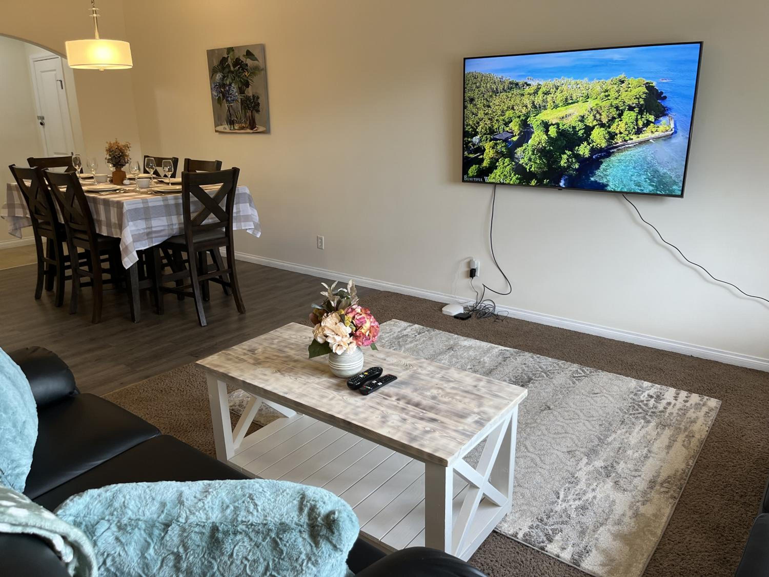 4br Crew House - Big, Bright, Modern, Fully Stocked