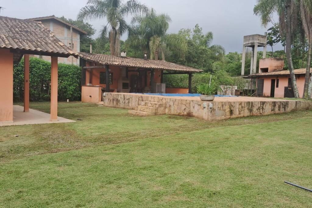 Casa condomínio perto Animália