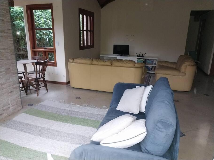 Casa condomínio perto Animália