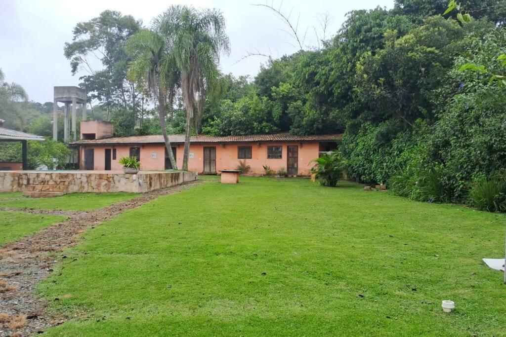 Casa condomínio perto Animália