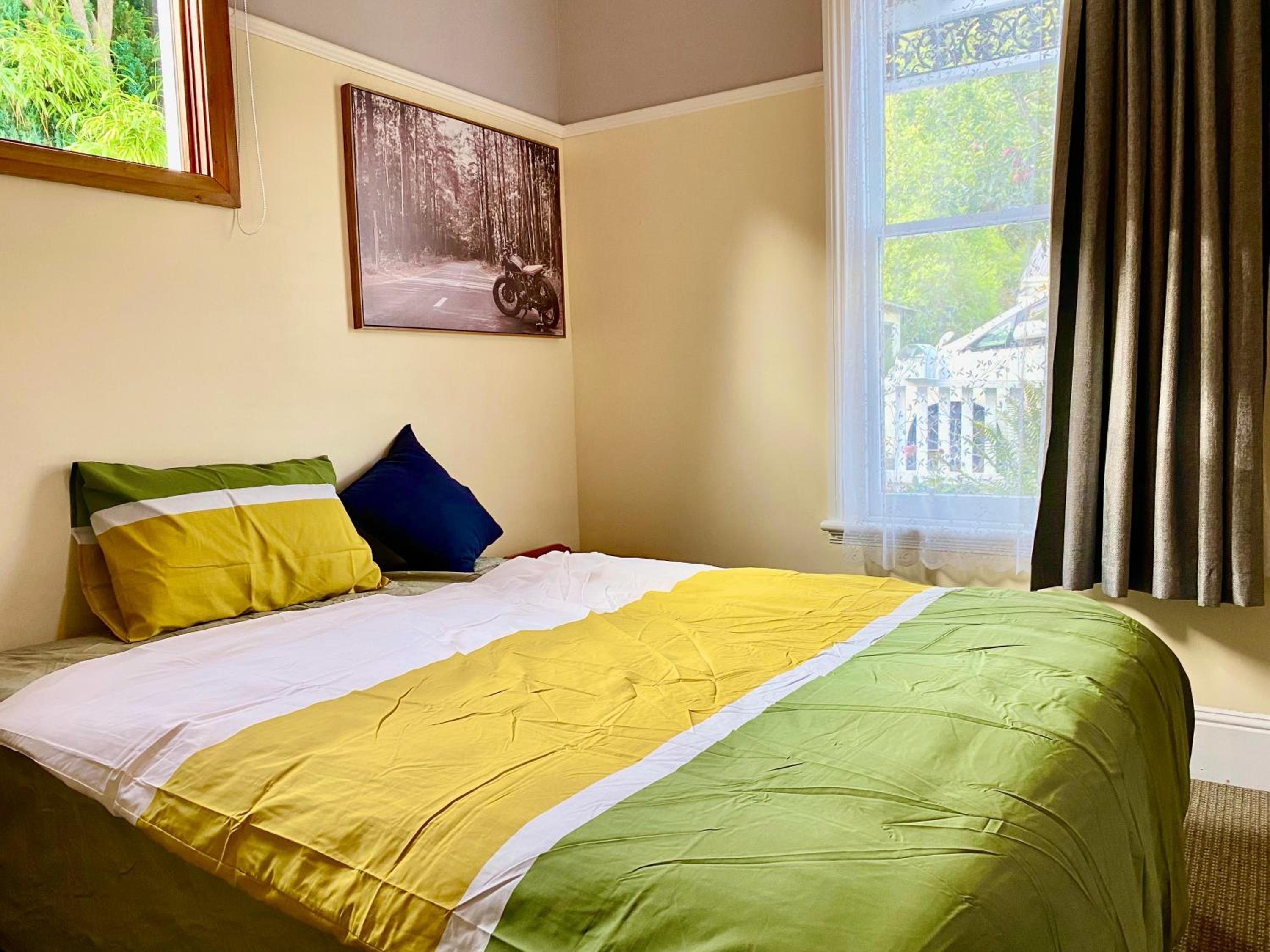 In Dunedin's Heart, Full House, Full Sun, Full Chill, Why Stay at a Hotel When You Can Afford an Entire House