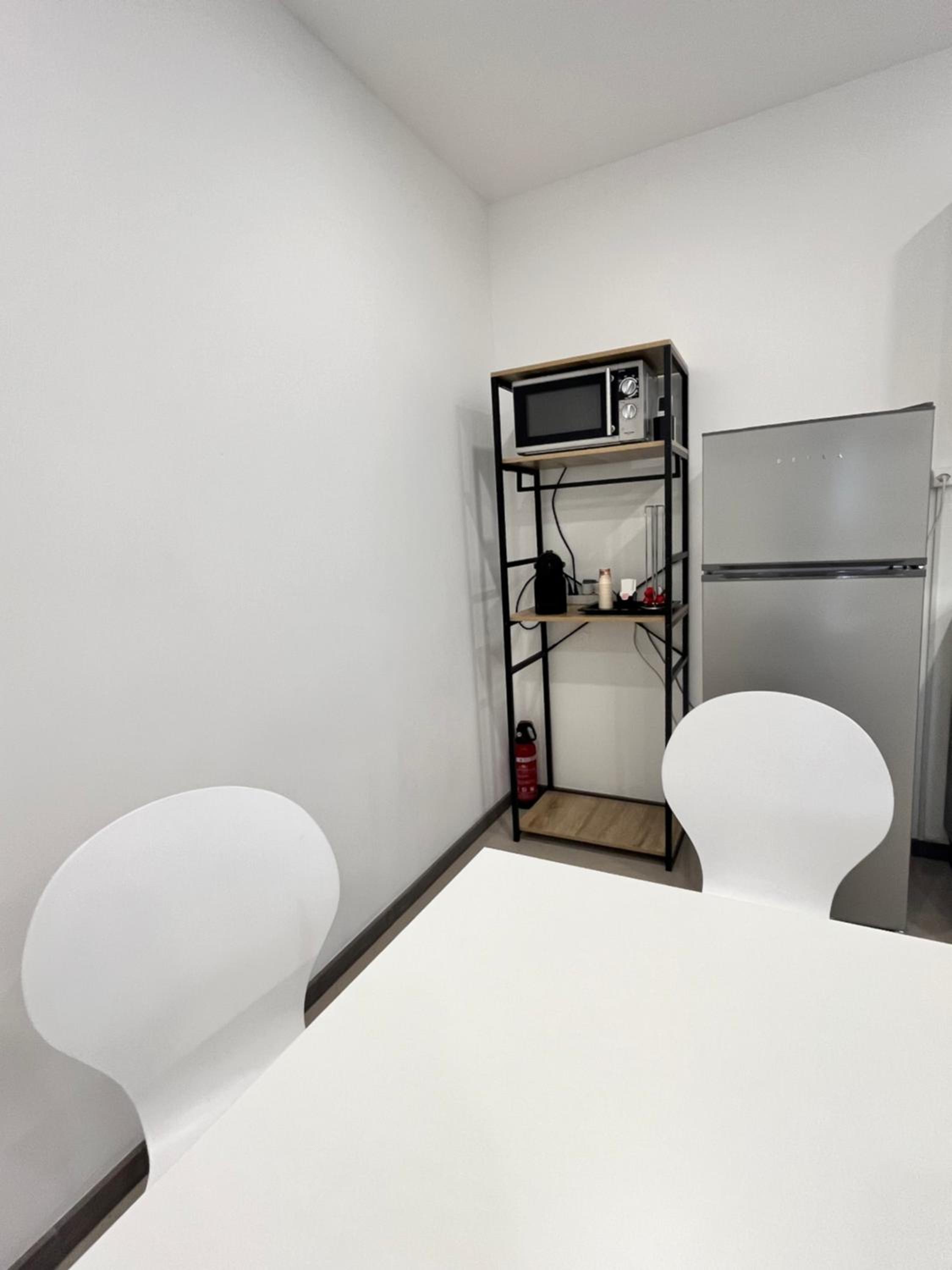 GuestHouse Magliaso Golf Station by LR - self check in